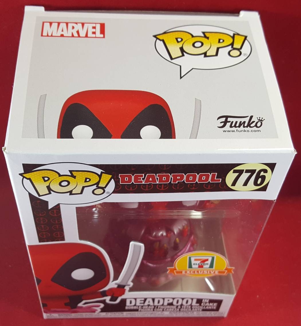 Deadpool 7 11 exclusive funko # 776 metallic cake (nib)