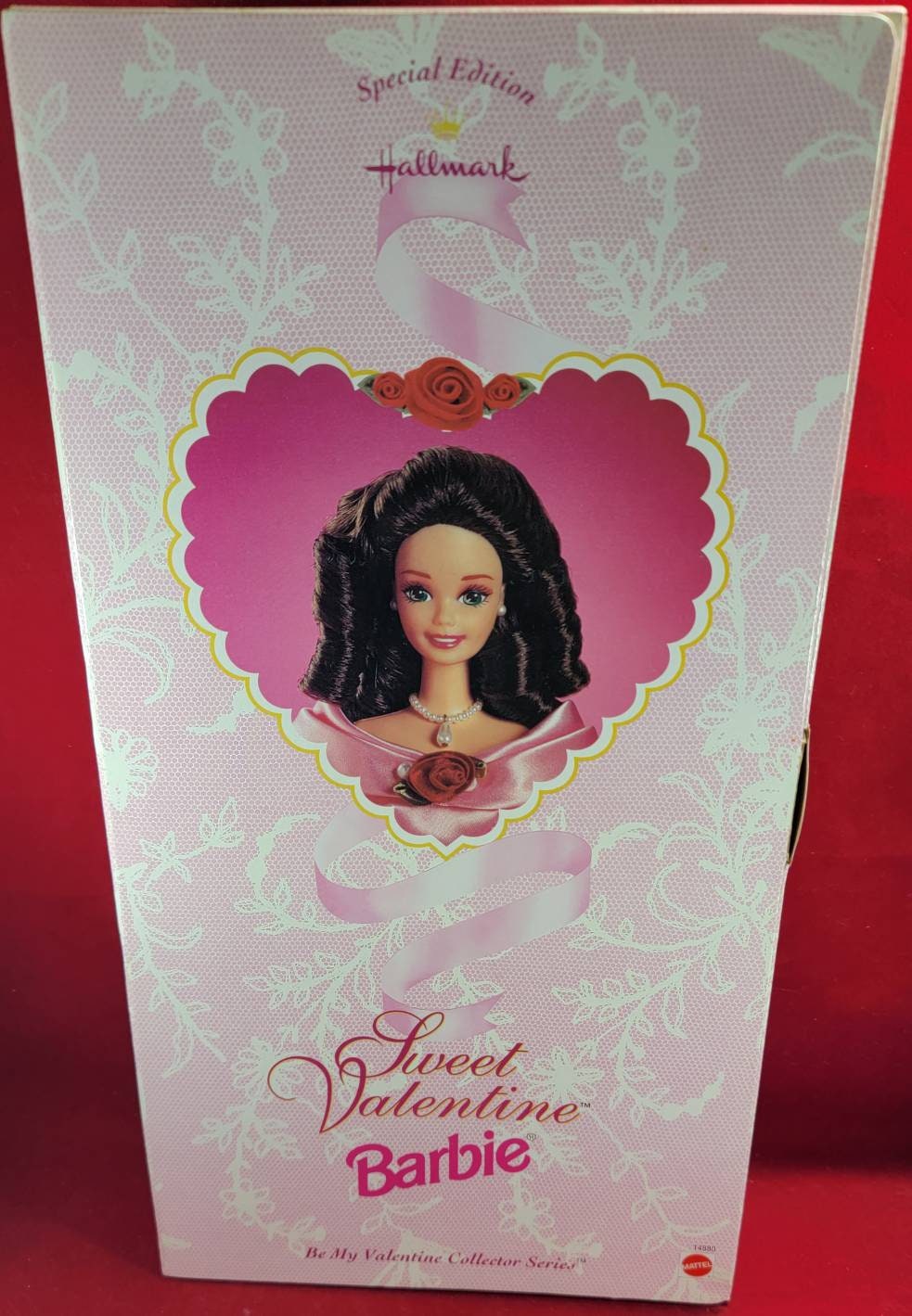Sweet valentine barbie 1995 (nib)