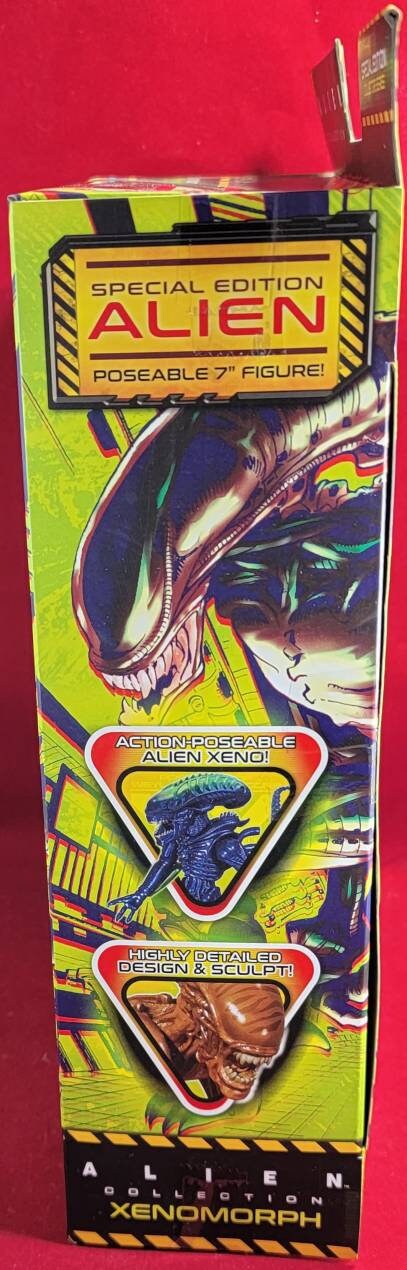 Xenomorph alien figure (nib)