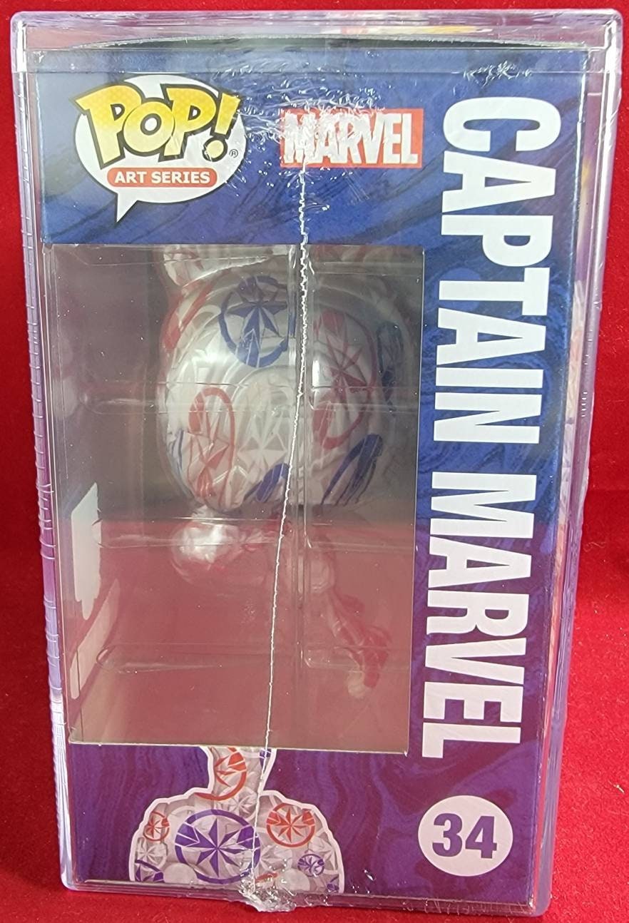 Captain marvel target exclusive art series Funko pop # 34 (nib)