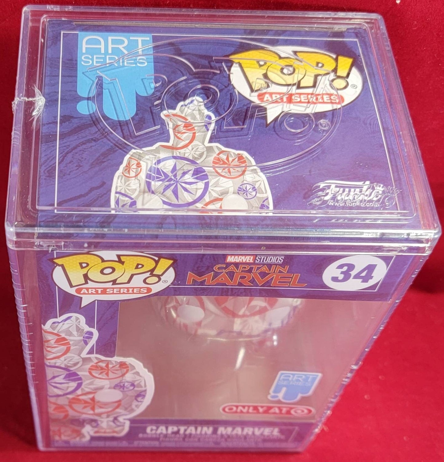 Captain marvel target exclusive art series Funko pop # 34 (nib)