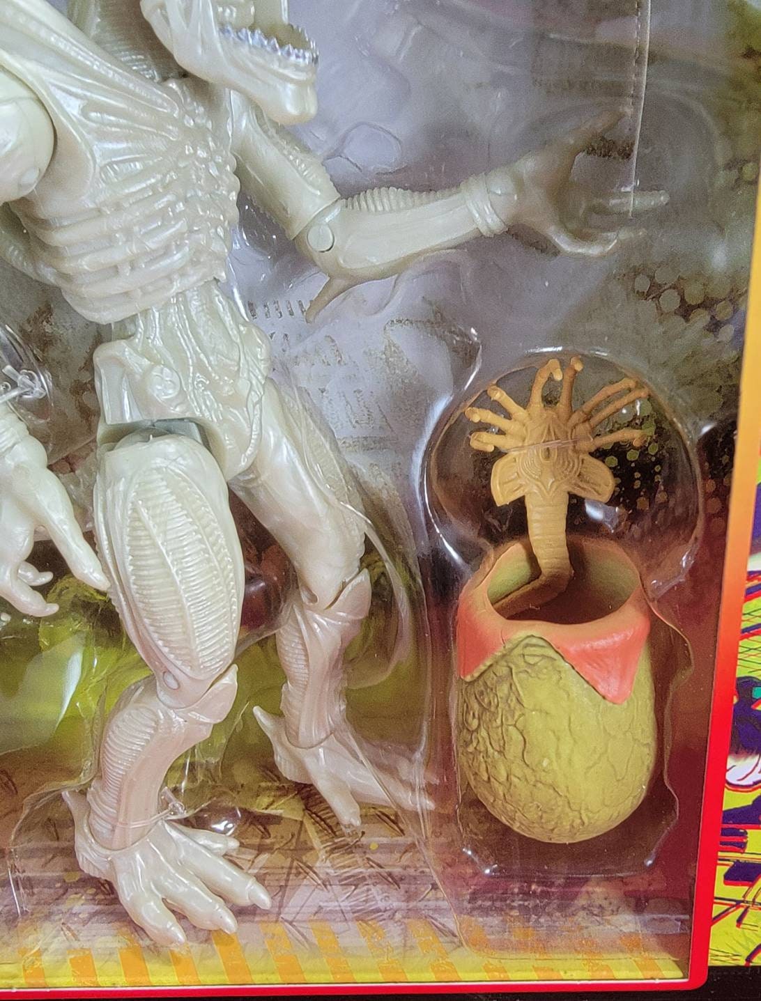 Xenomorph alien figure (nib)