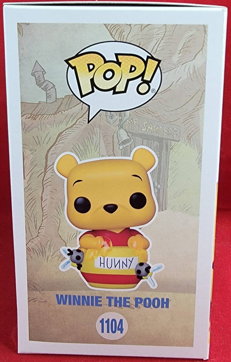 Winnie the pooh hot topic exclusive 1104 (nib)