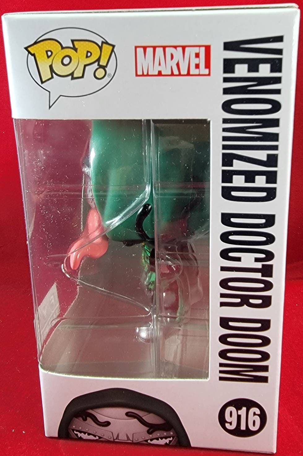 Venomized doctor doom fye exclusive funko # 916 (nib)