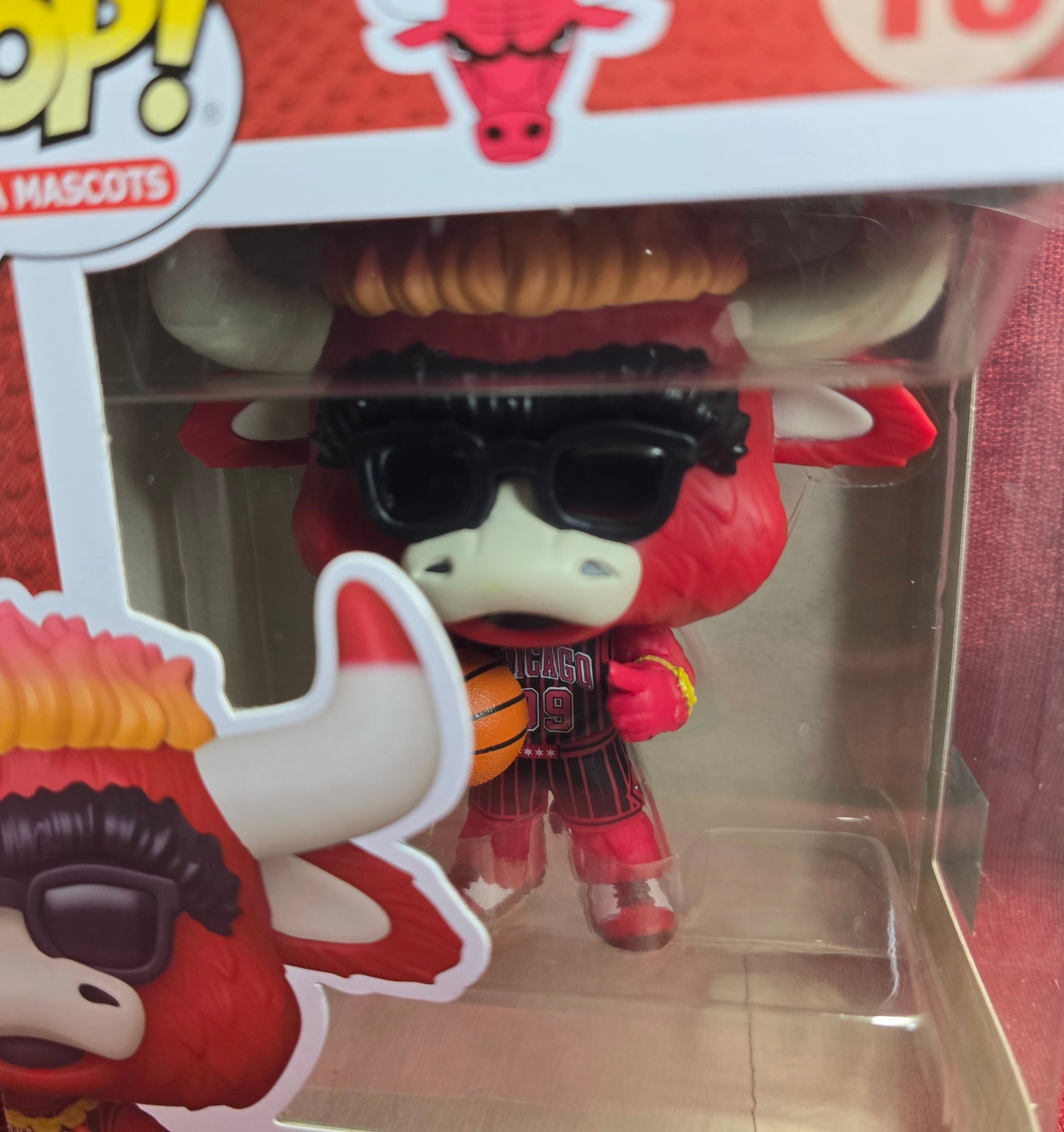 Funko Pop! Basketball: Benny The Bull # 13 (Nib)
With pop protector