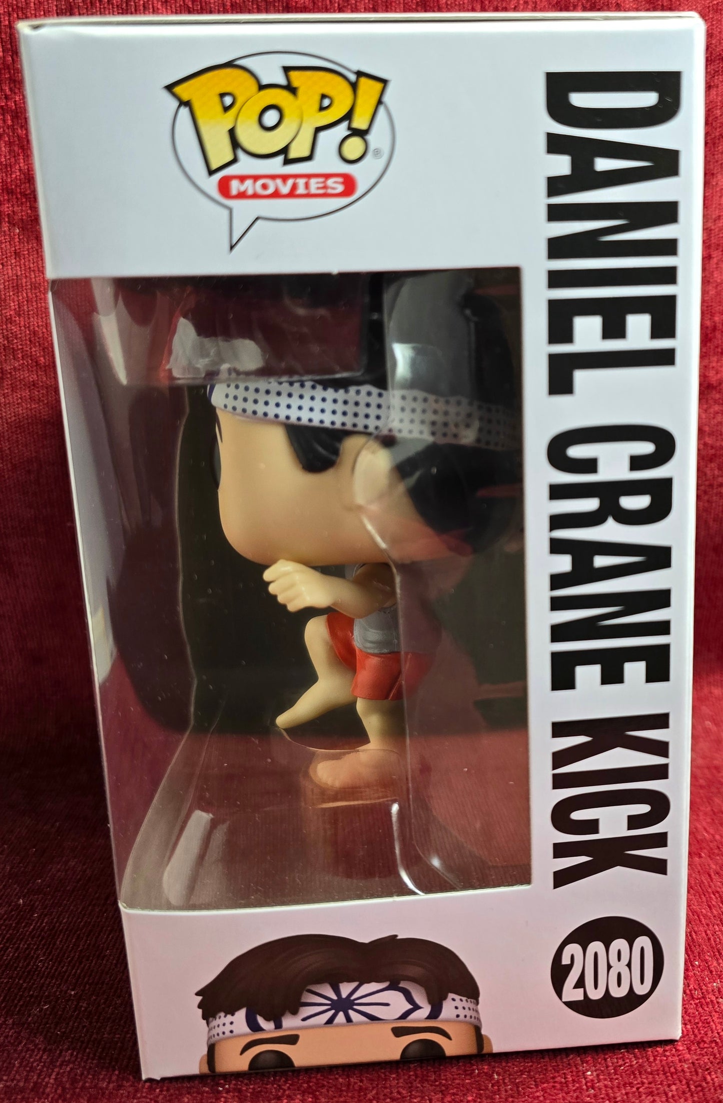 Funko Pop! Movies: Daniel Crane Kick # 2080 (Nib)
With pop protector