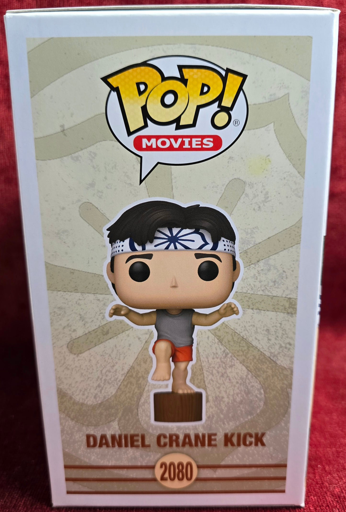 Funko Pop! Movies: Daniel Crane Kick # 2080 (Nib)
With pop protector