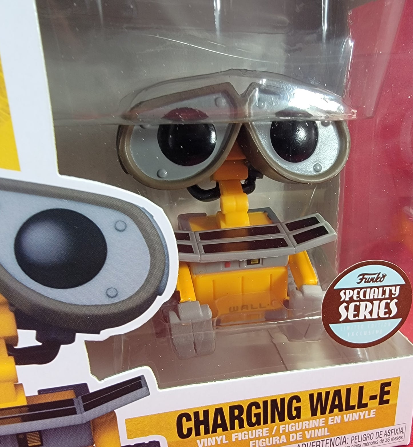 Charging wall-e specialty series funko # 1119 (nib)