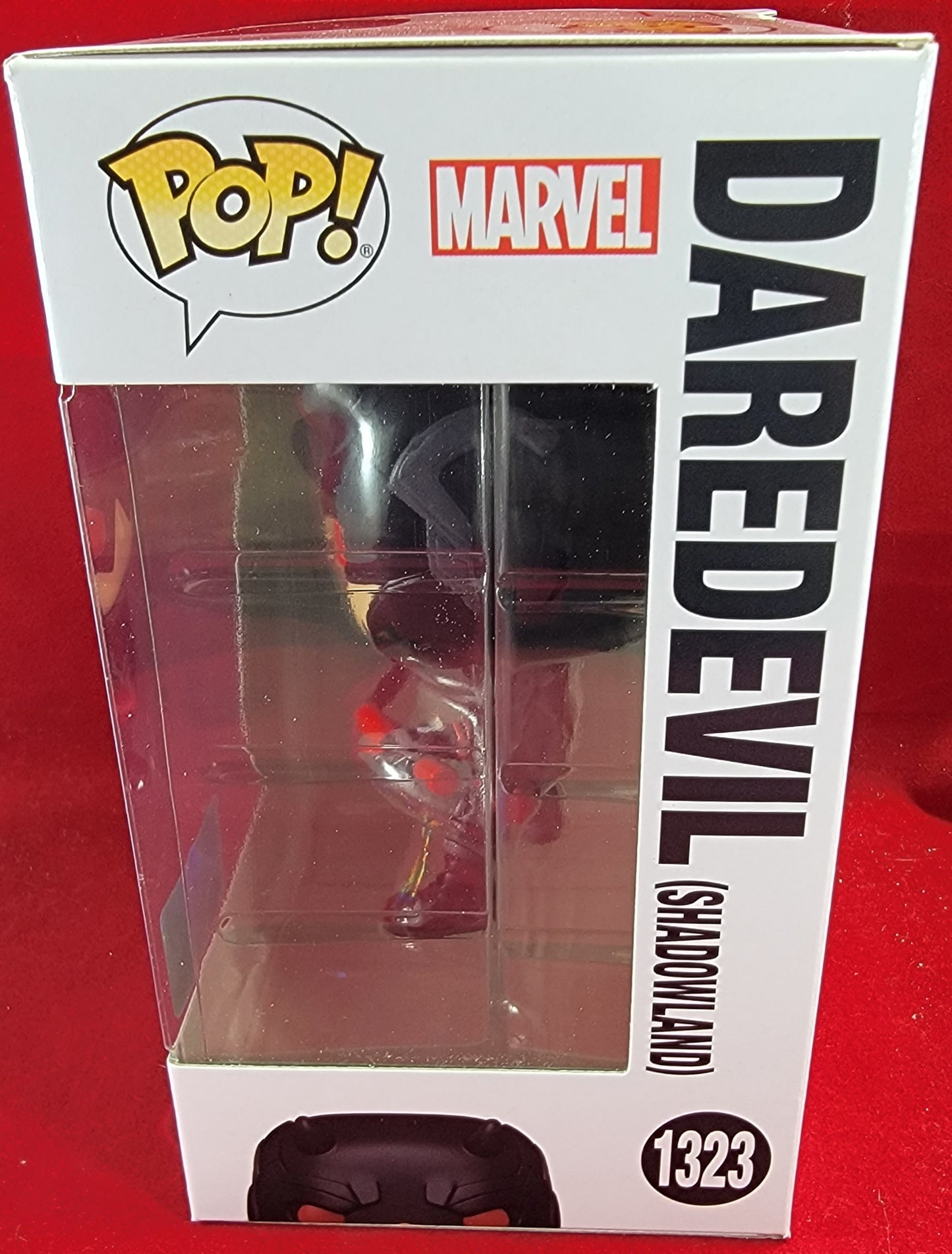 Daredevil in shadowland entertainment earth exclusive funko # 1323