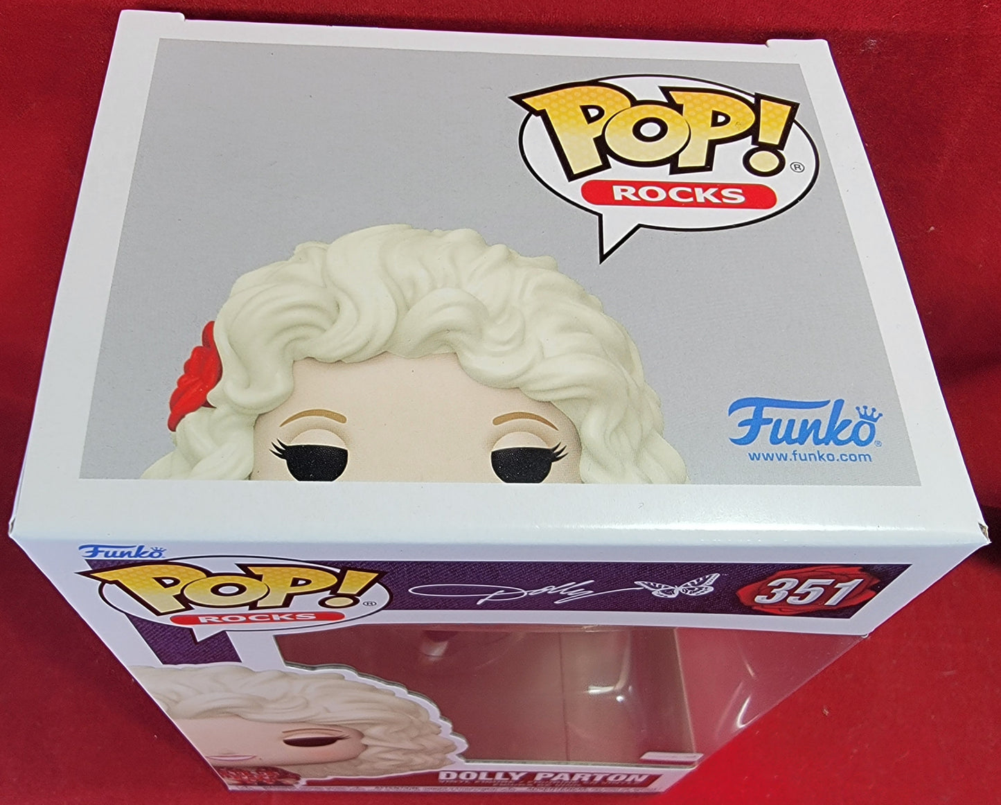 Dolly Parton entertainment earth exclusive # 351 (nib)