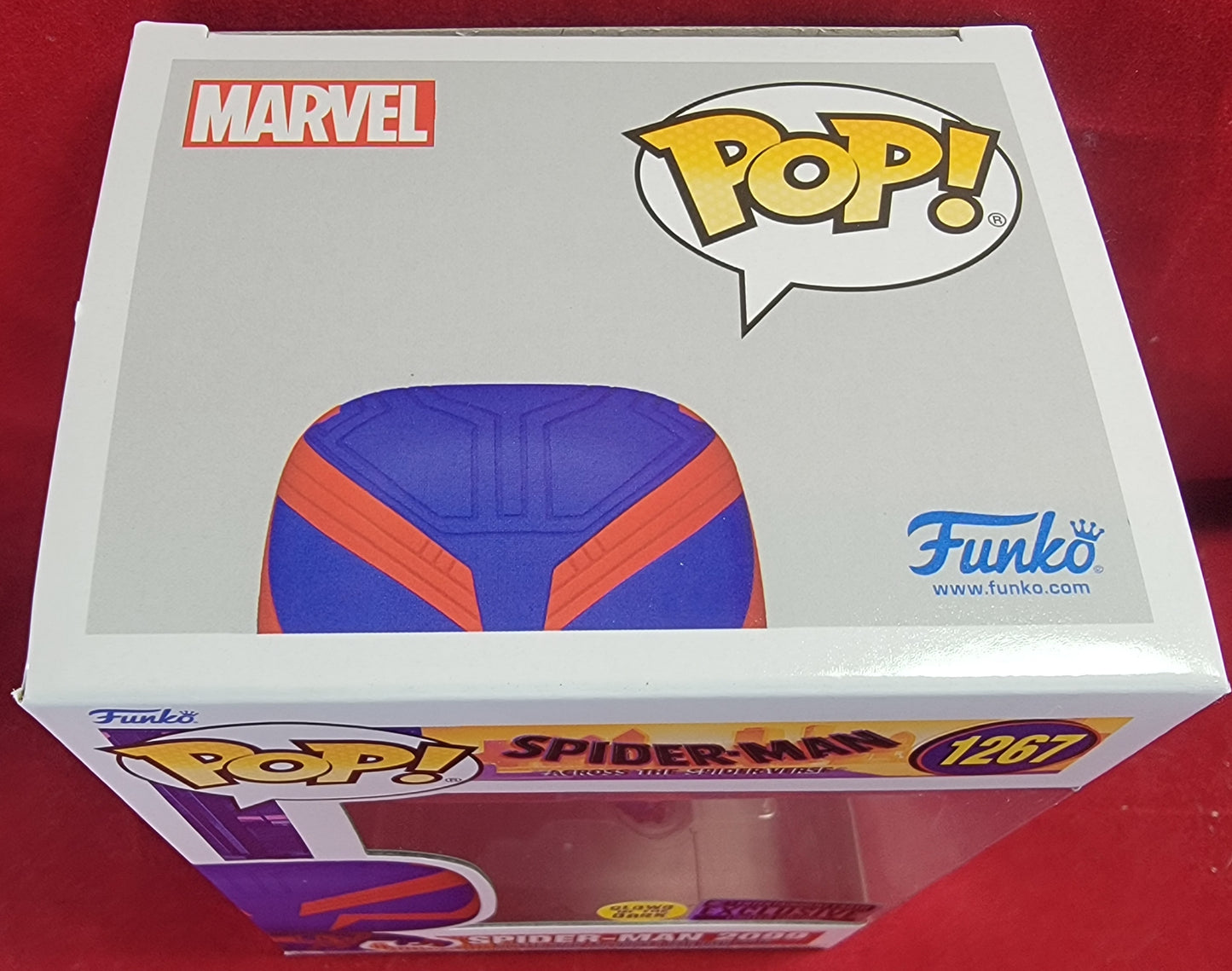 Spider-Man 2099 entertainment earth funko # 1267 (nib)
With pop protector