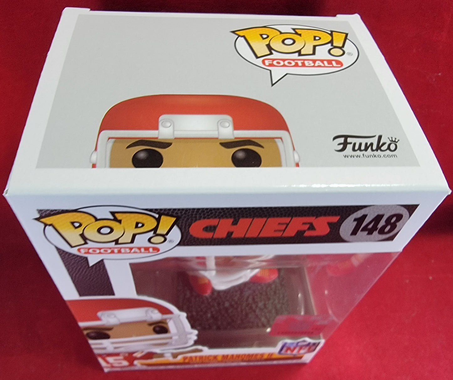 Patrick Mahomes II funko # 148 (nib)
With pop protector