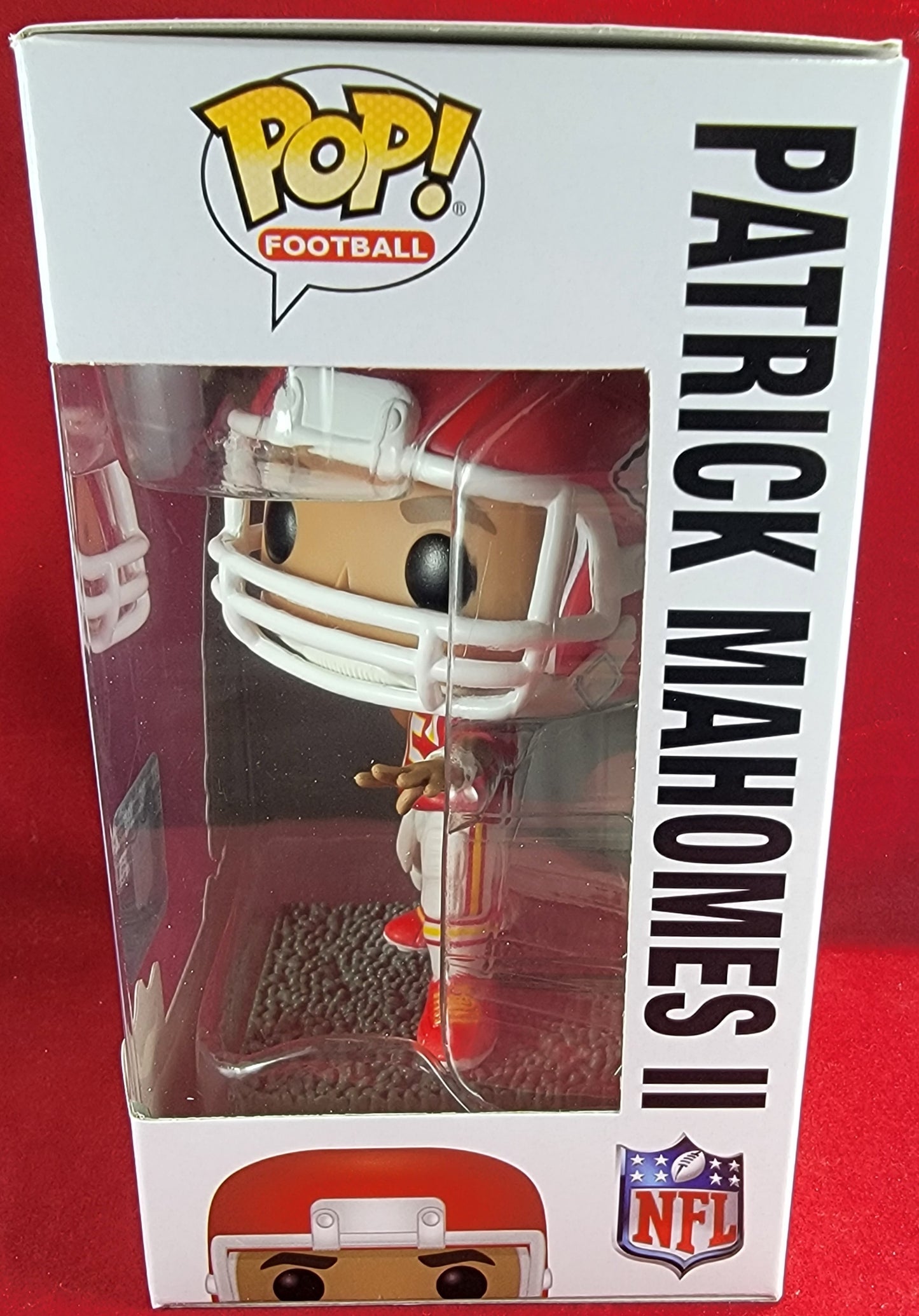 Patrick Mahomes II funko # 148 (nib)
With pop protector