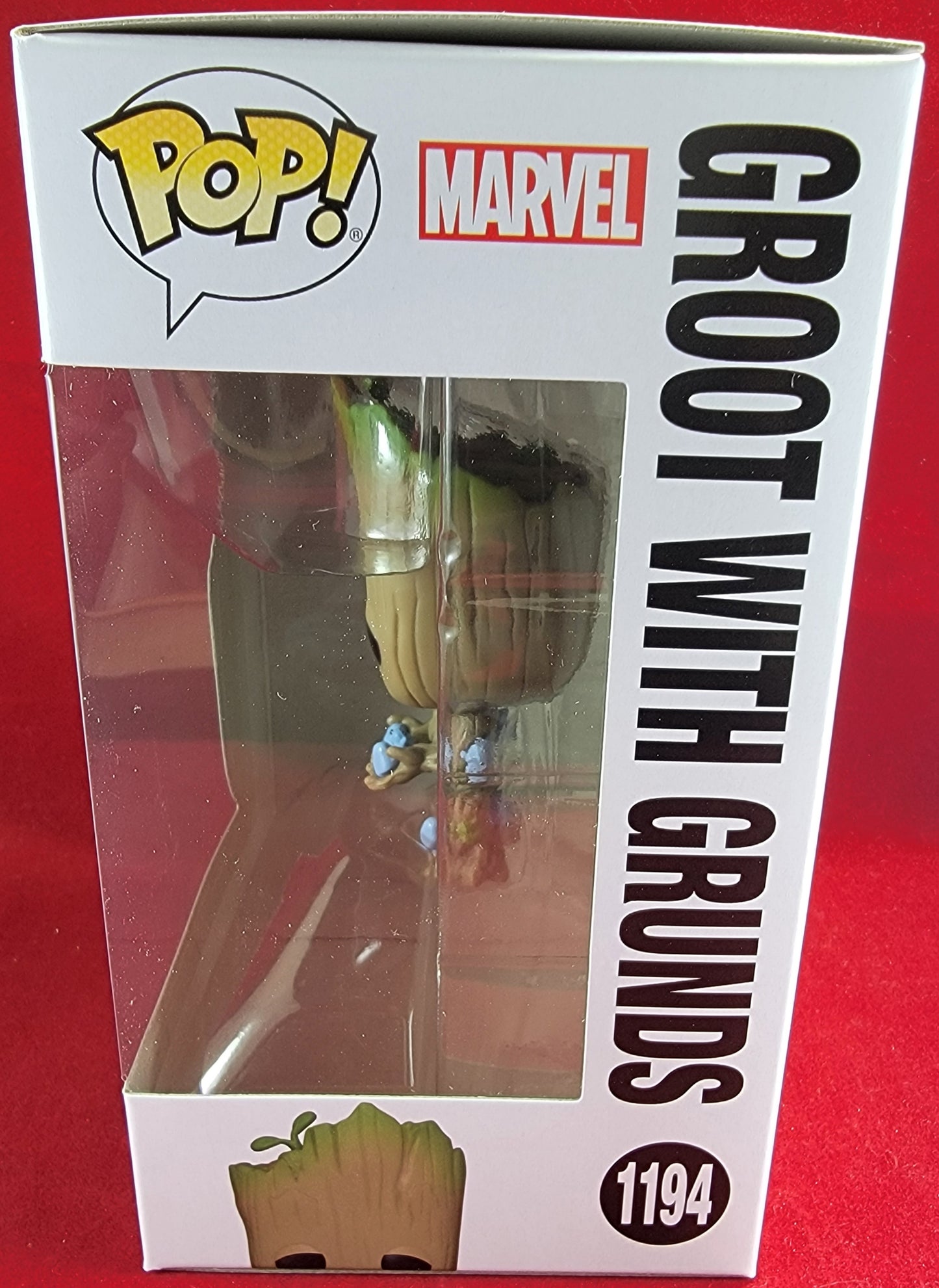 Groot with grunds funko # 1194 (nib)
With pop protector