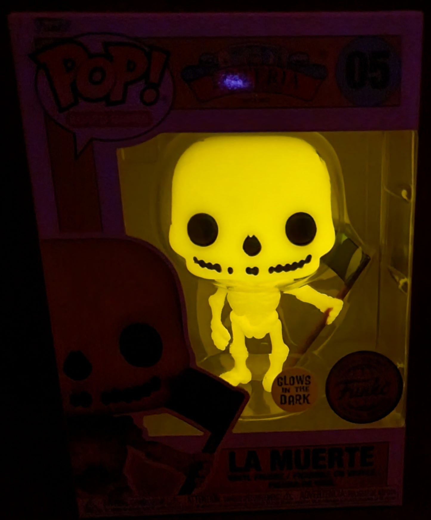 La Muerte funko exclusive # 05 (nib)
With pop protector