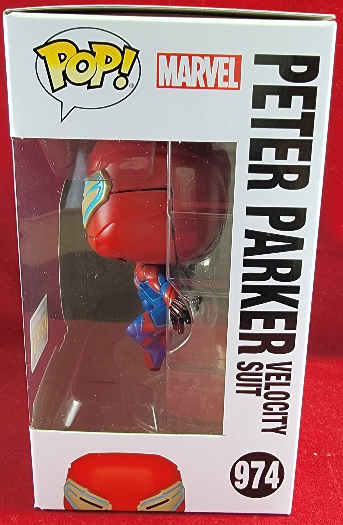 Peter parker velocity suit funko # 974 (nib)
With pop protector