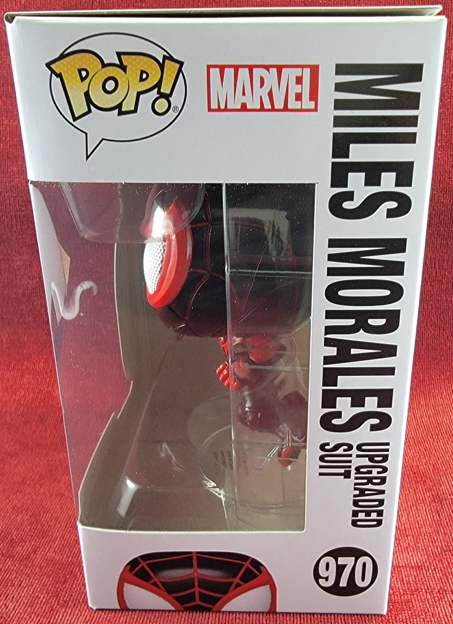 Miles morales upgraded suit funko # 970 (nib)
With pop protector