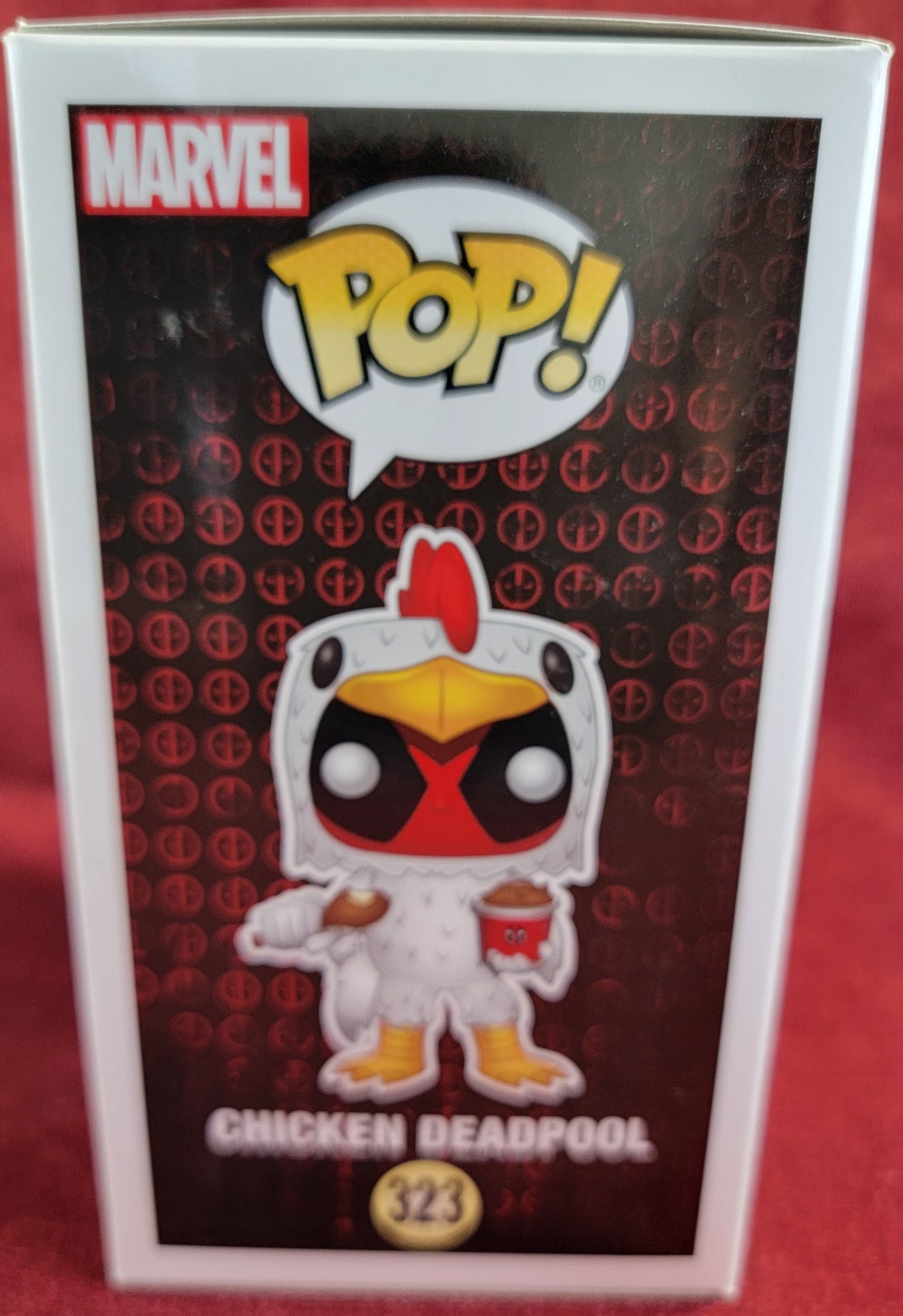 Chicken deadpool Treasure truck exclusive funko # 323 (nib)
With pop protector
