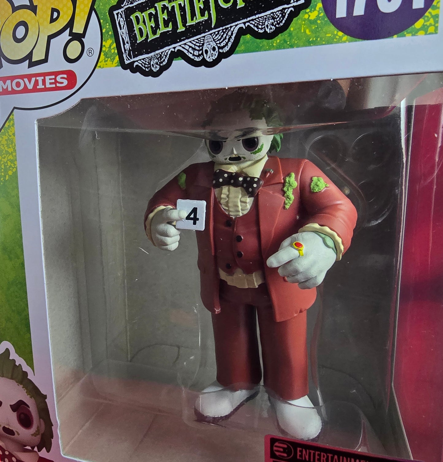 Beetlejuice with shrunken head entertainment earth exclusive funko # 1761 (nib) With pop protector