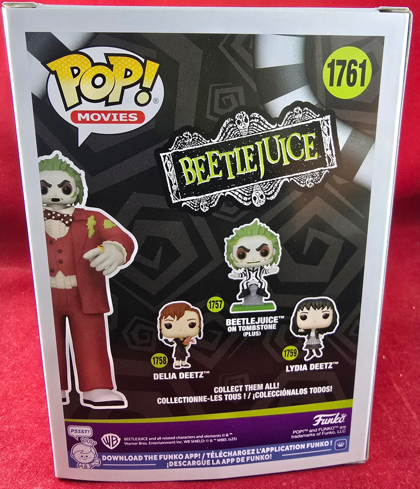 Beetlejuice with shrunken head entertainment earth exclusive funko # 1761 (nib) With pop protector
