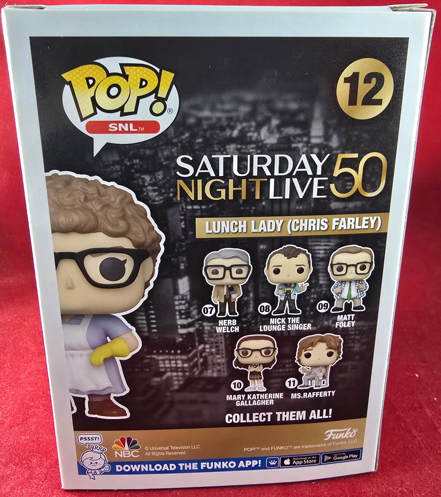 Lunch lady (Chris Farley) target exclusive funko # 12 (nib) with pop protector