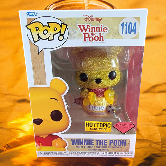 Winnie the pooh hot topic exclusive funko # 1104 (nib) with pop protector