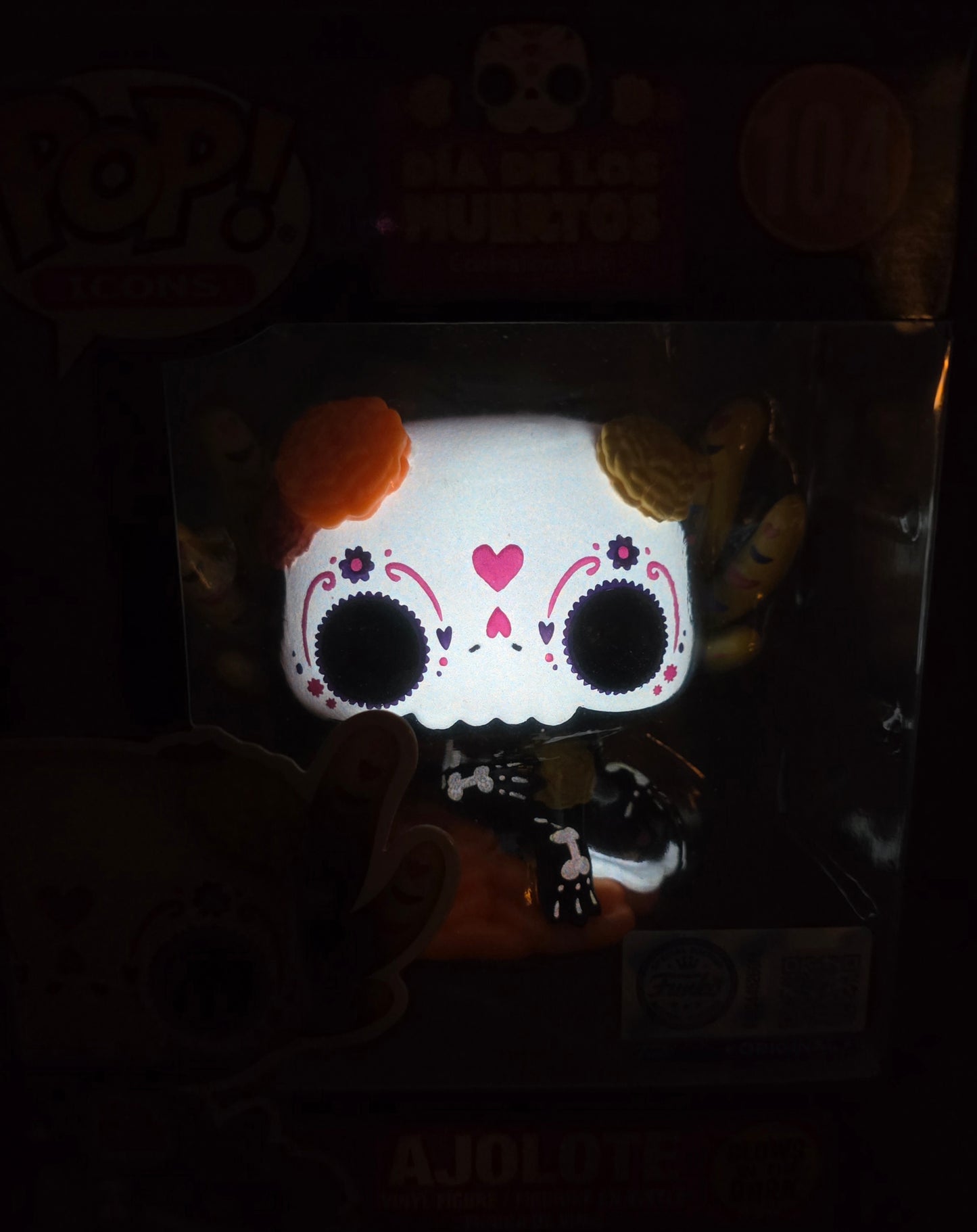 Funko POP! Vinyl: Ajolote # 104 (Nib)
With pop protector
