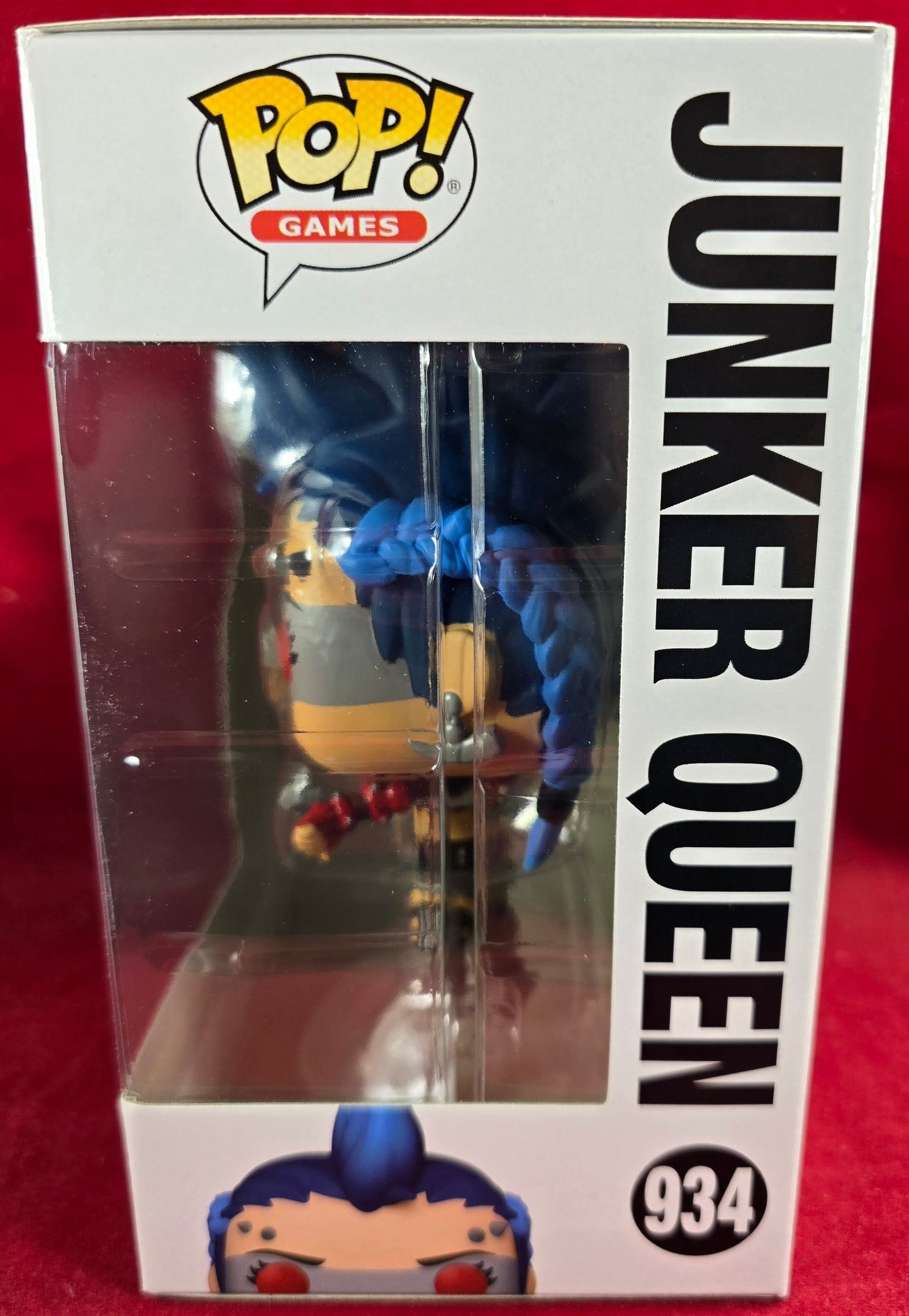 Funko Pop! Overwatch 2 - Junker Queen #934 (Nib) 
With pop protector