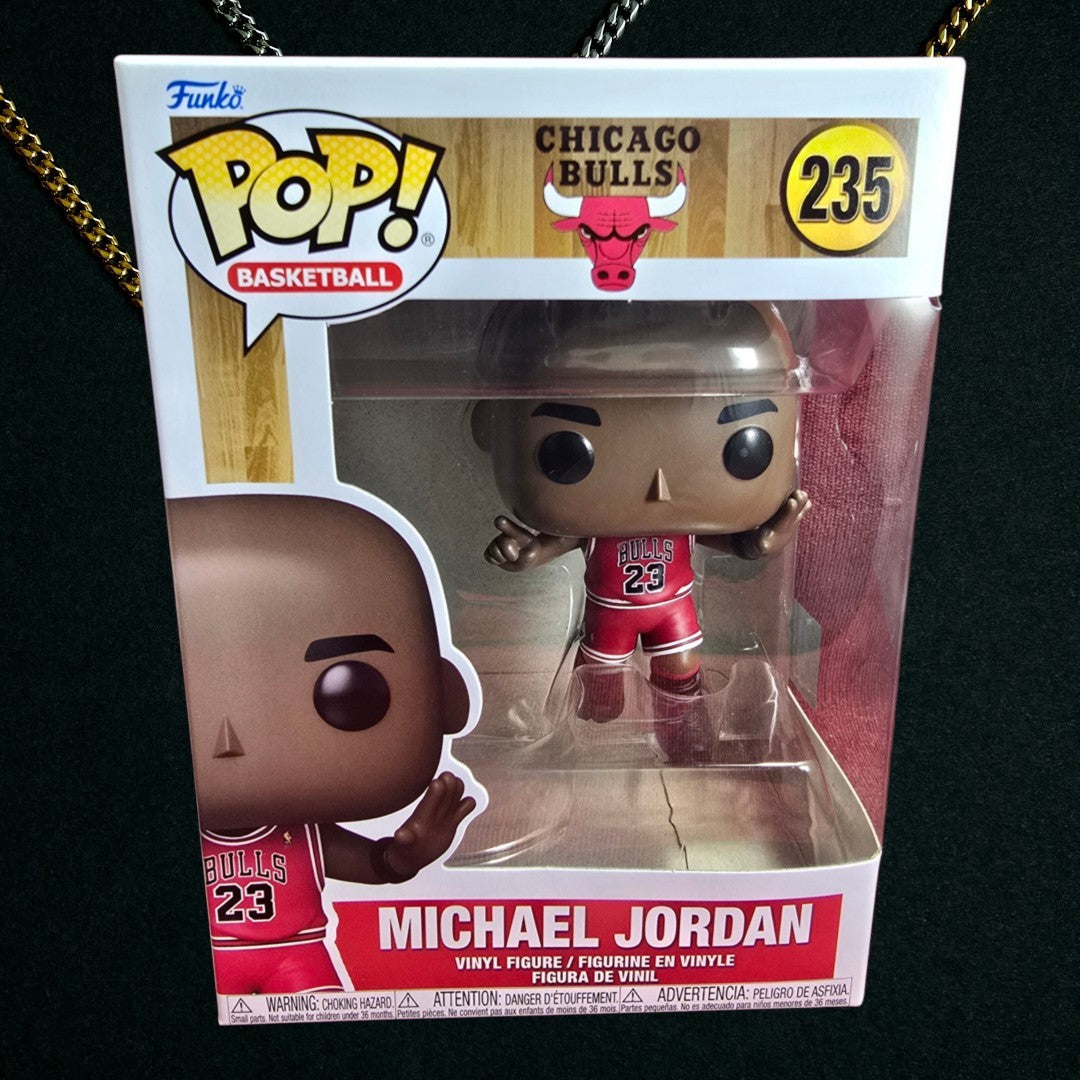 Funko Pop! Vinyl: Michael Jordan # 235 (Nib) 
With pop protector