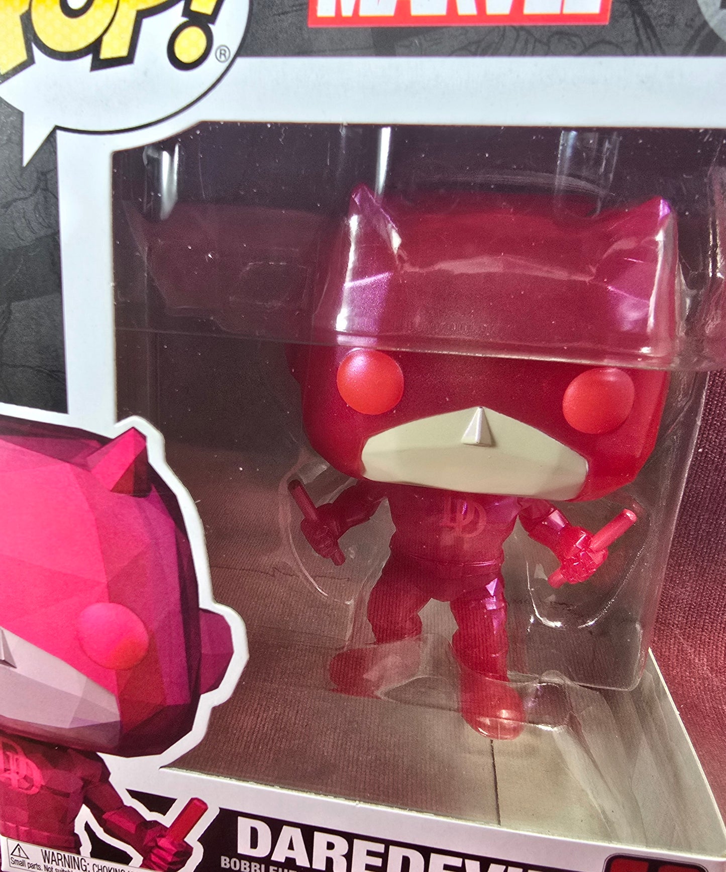 Funko Pop! Vinyl: Daredevil # 1386  (Nib)
With pop protector