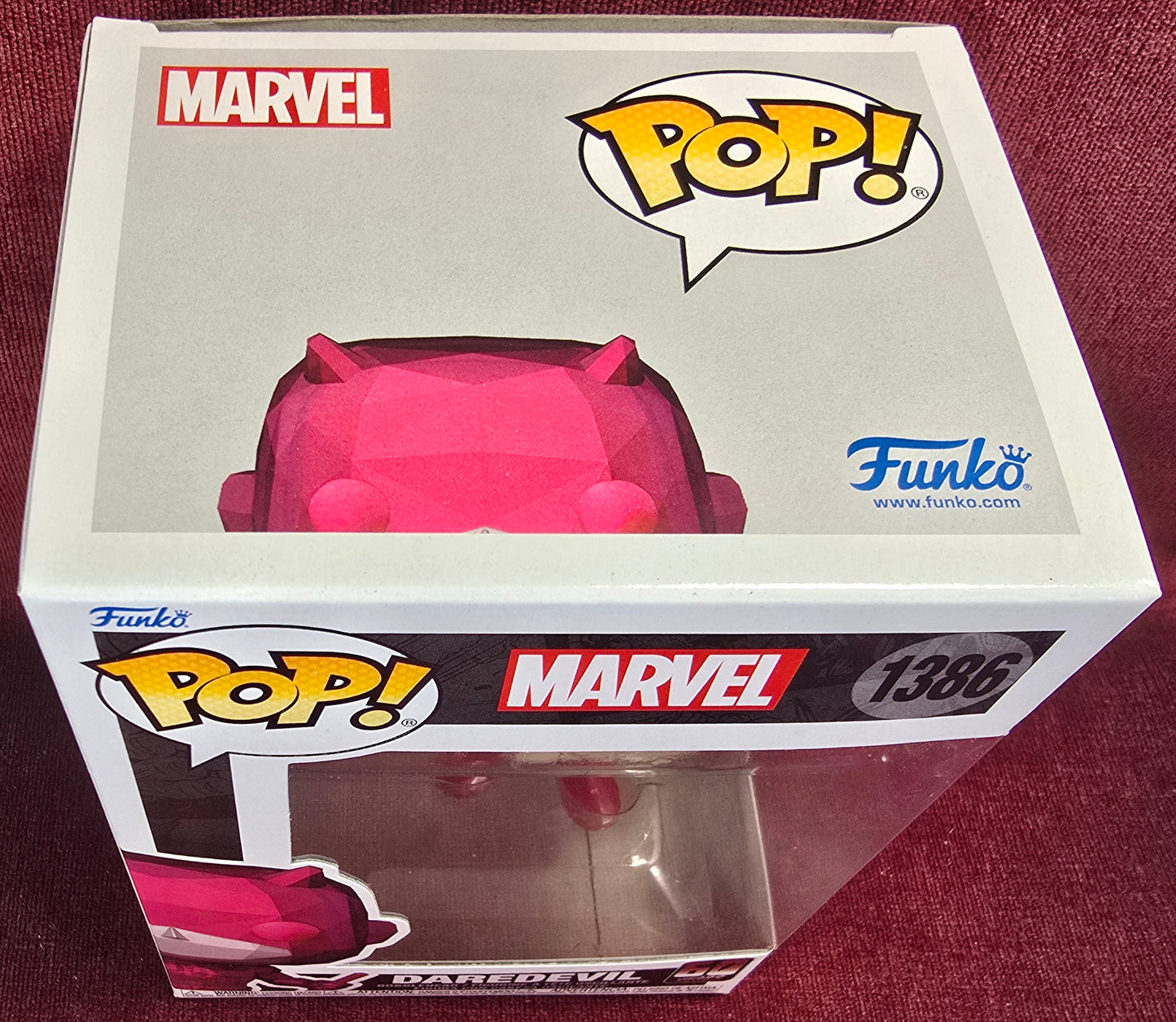 Funko Pop! Vinyl: Daredevil # 1386  (Nib)
With pop protector