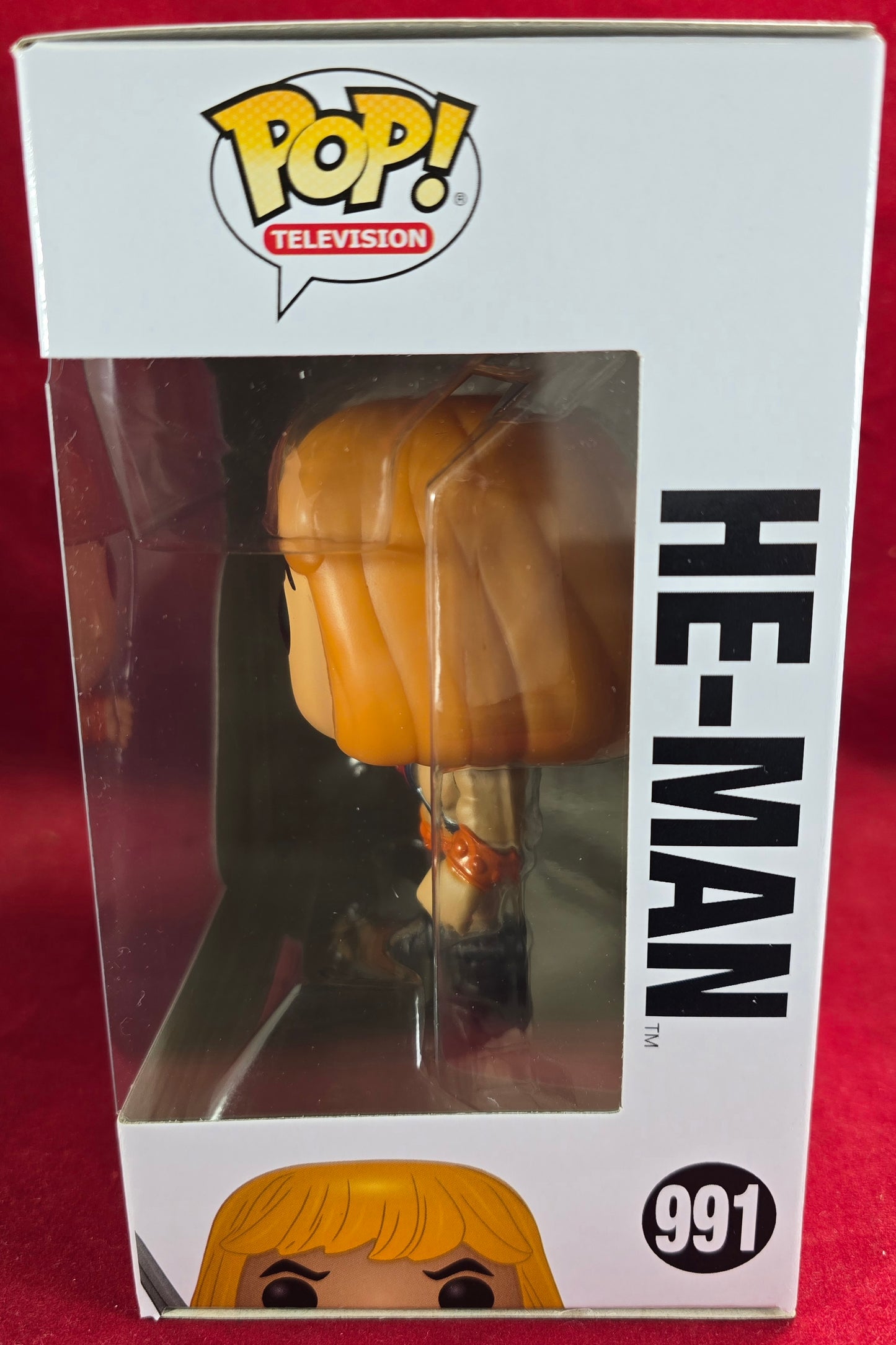 He-Man Funko #991 (Nib)
With pop protector