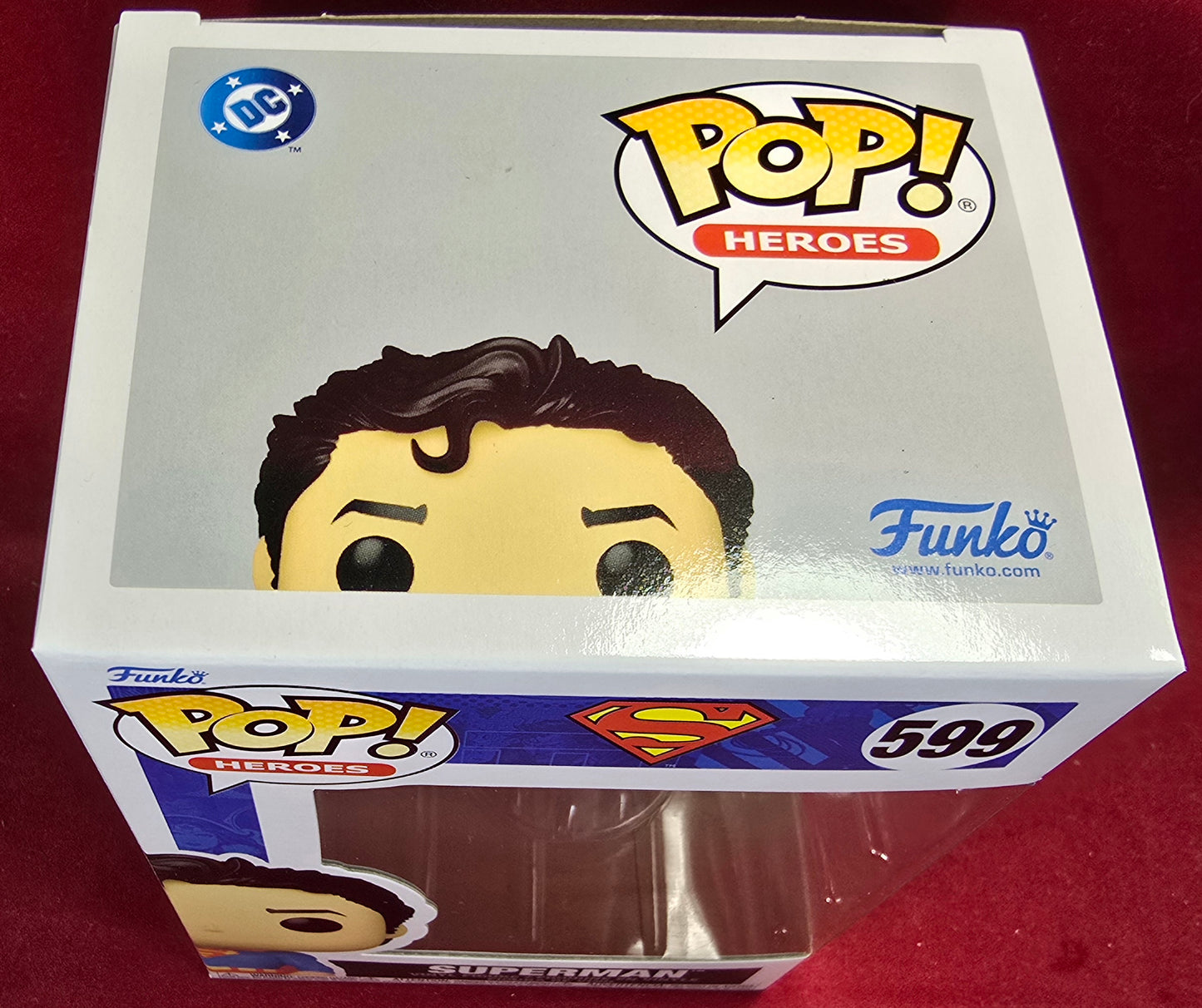 Superman funko # 599 (nib) With pop protector