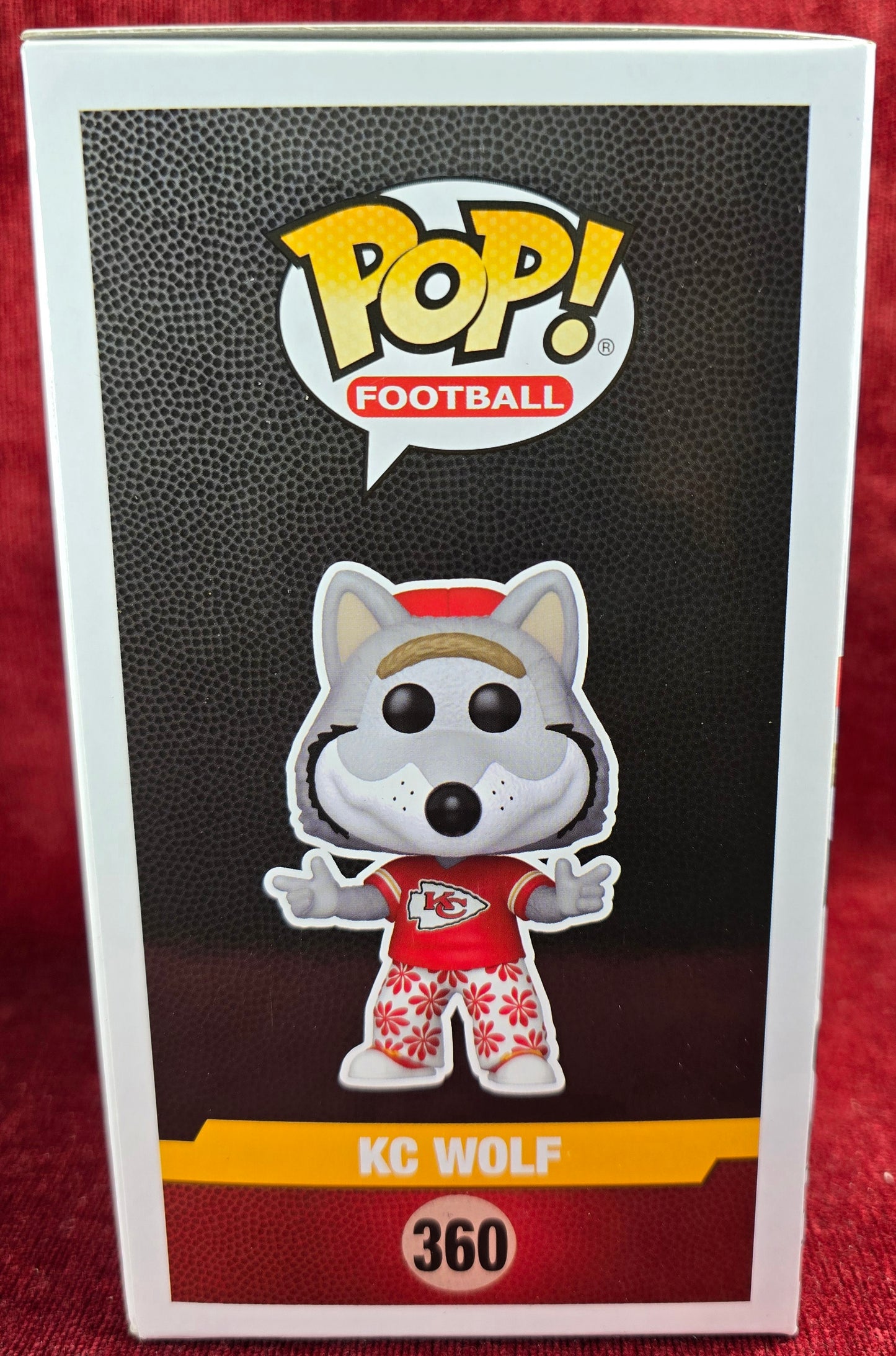 Funko! Football: Kc Wolf # 360 (Nib) 
With pop protector