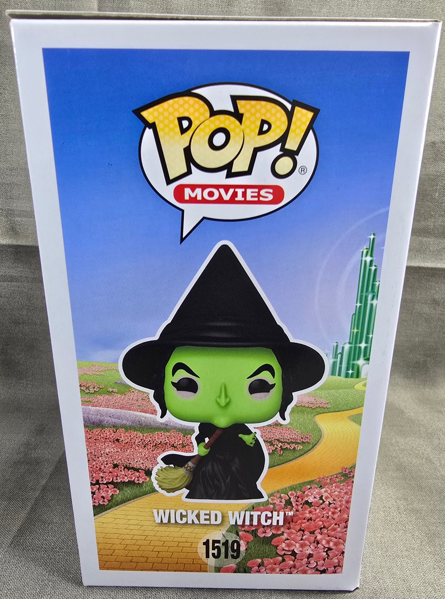 Wicked witch funko # 1519 (nib) with pop protector