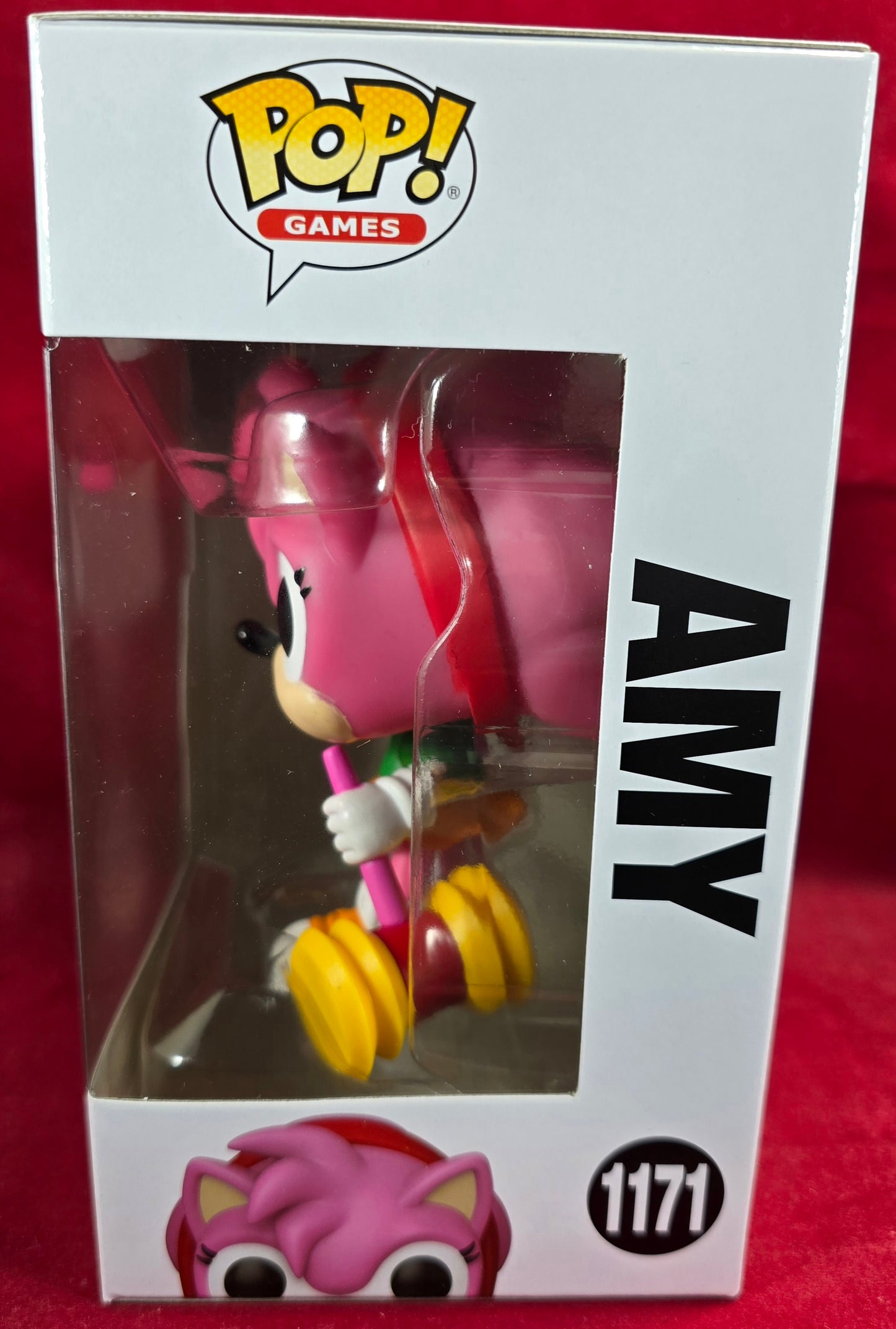 Amy Rose Funko # 1171 (Nib)
With pop protector