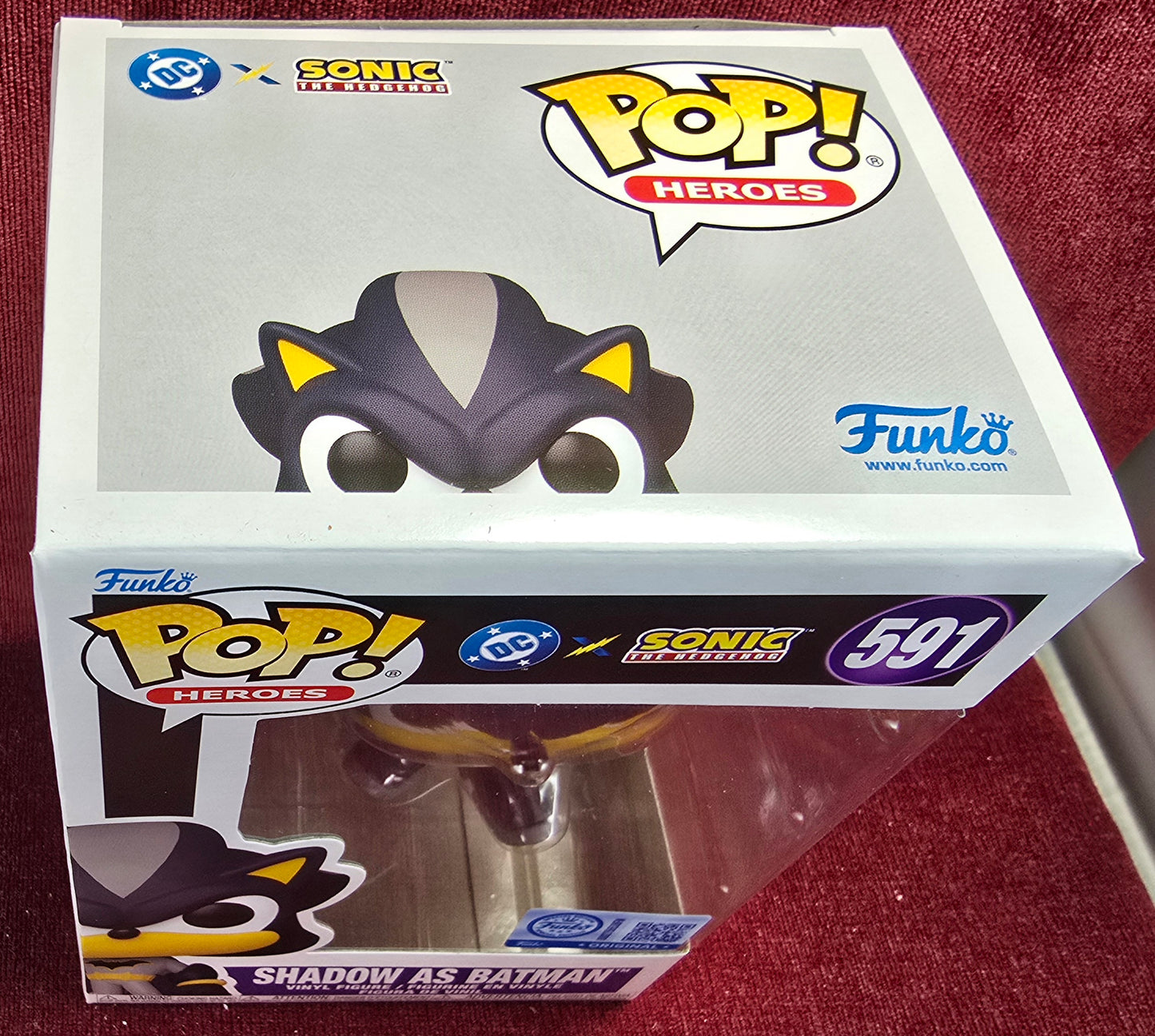 Funko Pop! Vinyl: Exclusive Shadow as Batman # 591 (Nib) 
With pop protector