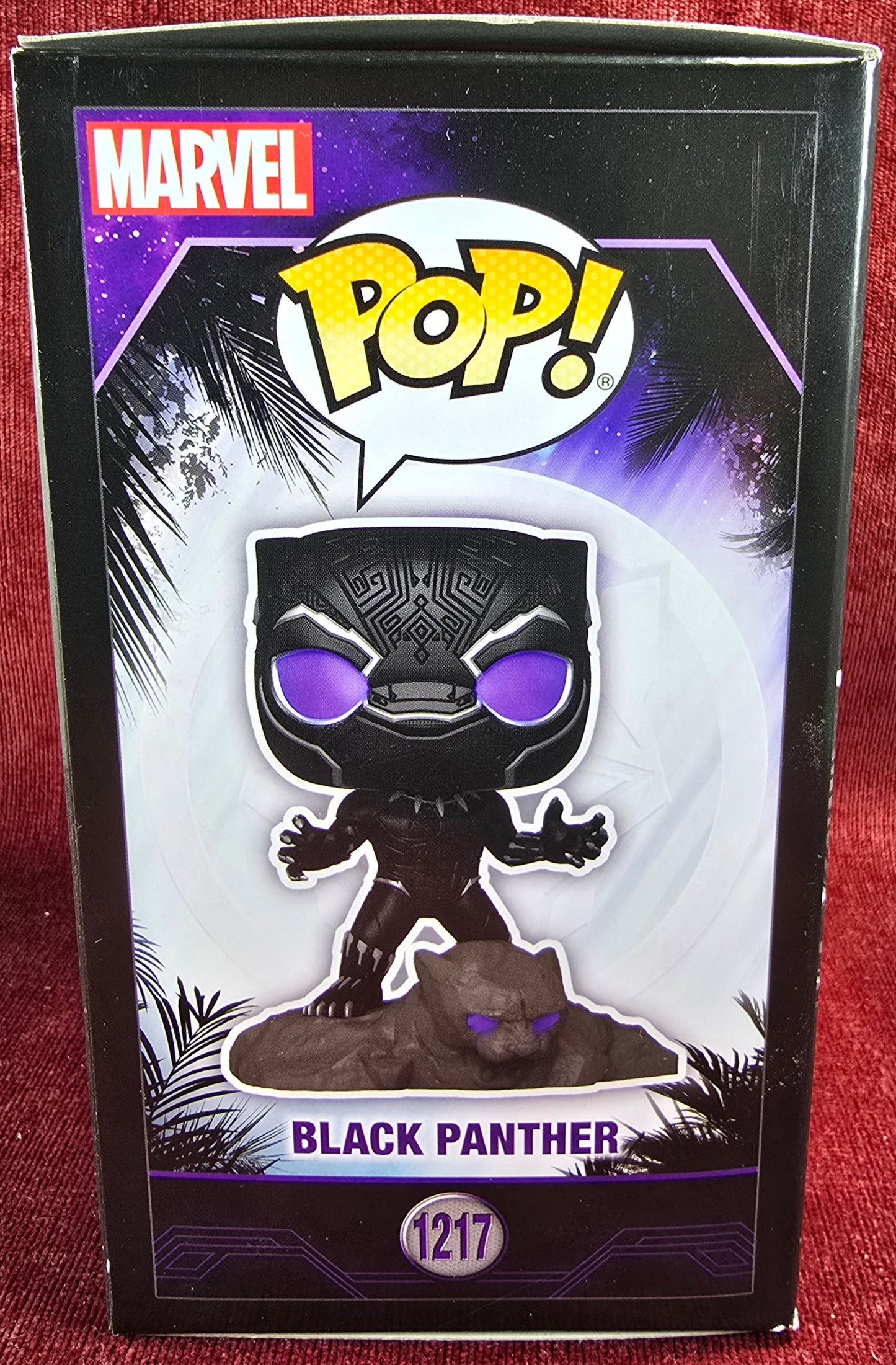 Funko Pop! Vinyl: Black Panther Exclusive #1217 (Nib)
With pop protector