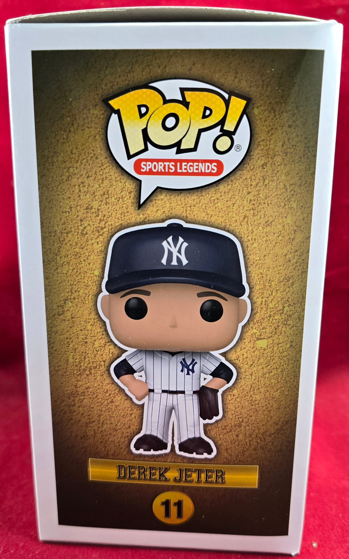 Derek Jeter funko exclusive # 11 (nib) With pop protector