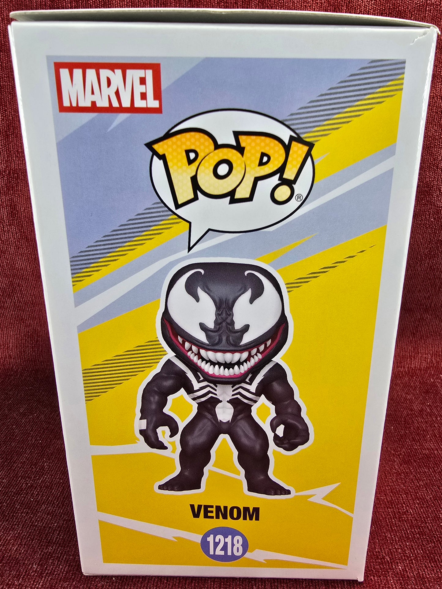 Funko Pop! Vinyl: Venom #1218 (Nib)
With pop protector