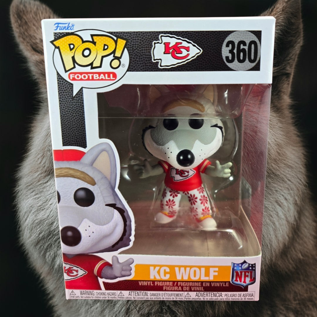 Funko! Football: Kc Wolf # 360 (Nib) 
With pop protector