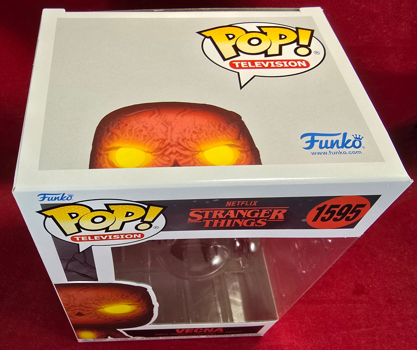 Vecna Funko # 1595 (Nib)
With pop protector