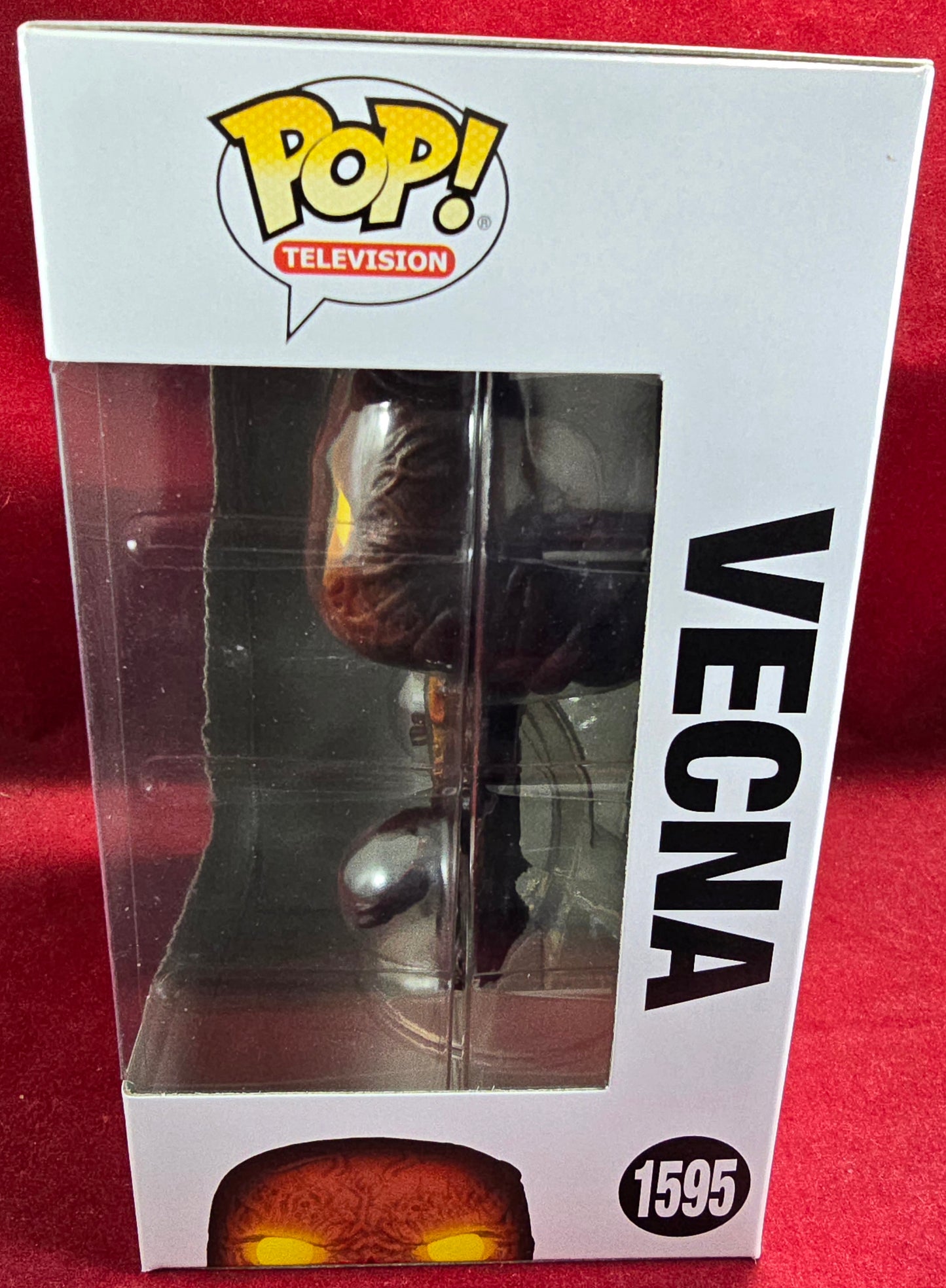 Vecna Funko # 1595 (Nib)
With pop protector