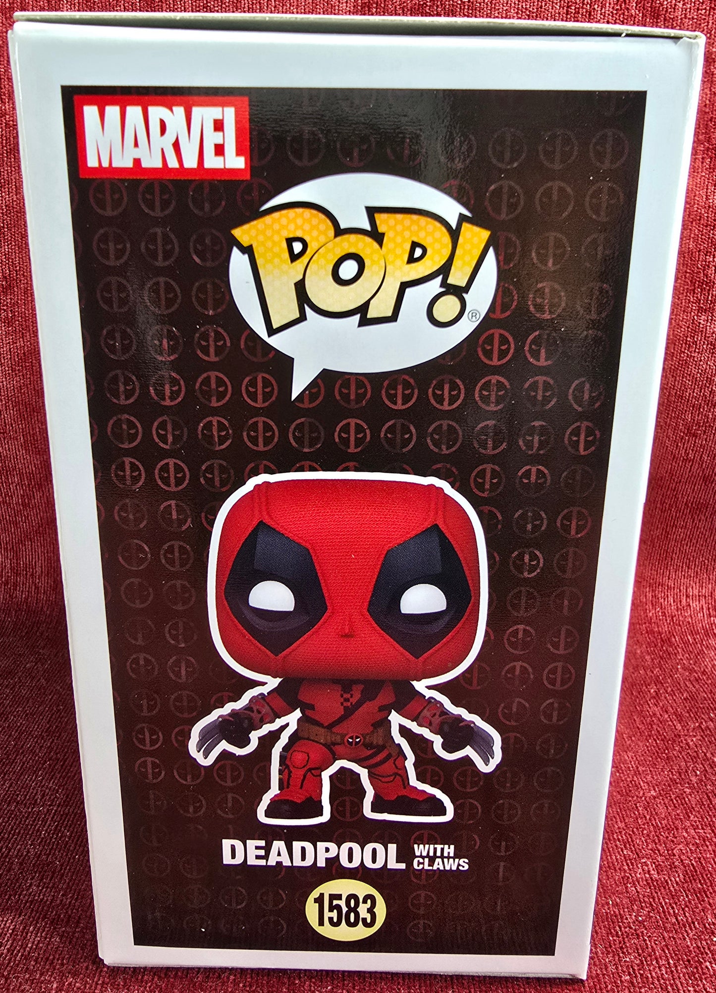 Funko POP! Vinyl: Deadpool with Claws # 1583 (Nib)
With pop protector