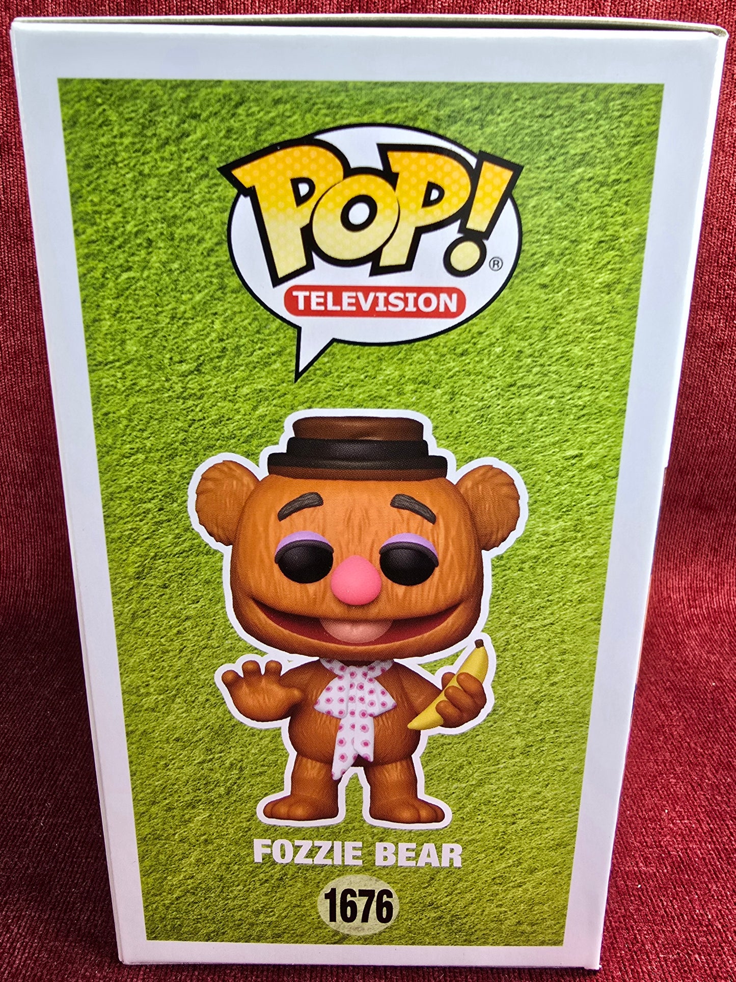 Funko Pop! Vinyl:  Fozzie Bear #1676 (Nib)
With pop protector