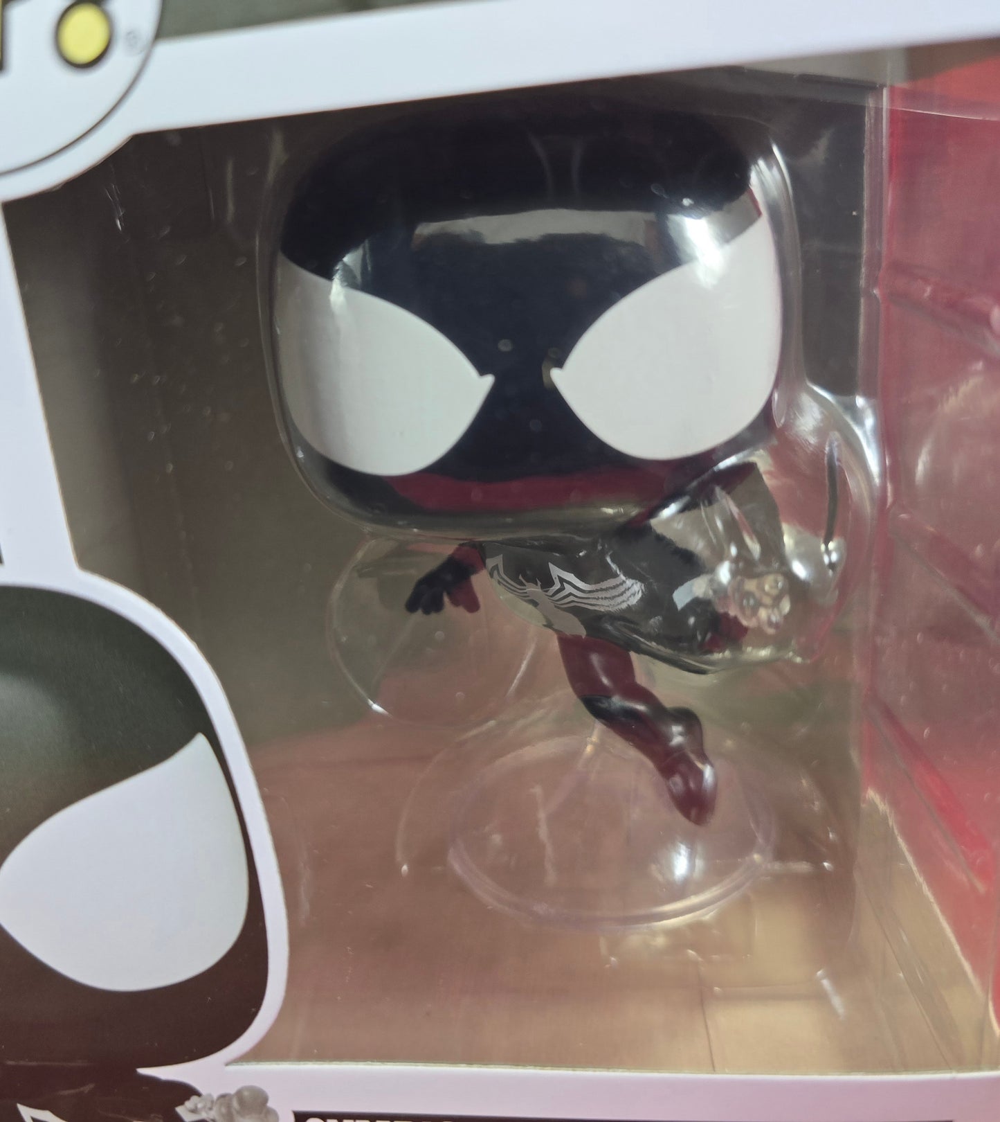 Funko Pop! Marvel: Symbiote Suit Spider-Man # 1444 (Nib)
With pop protector
