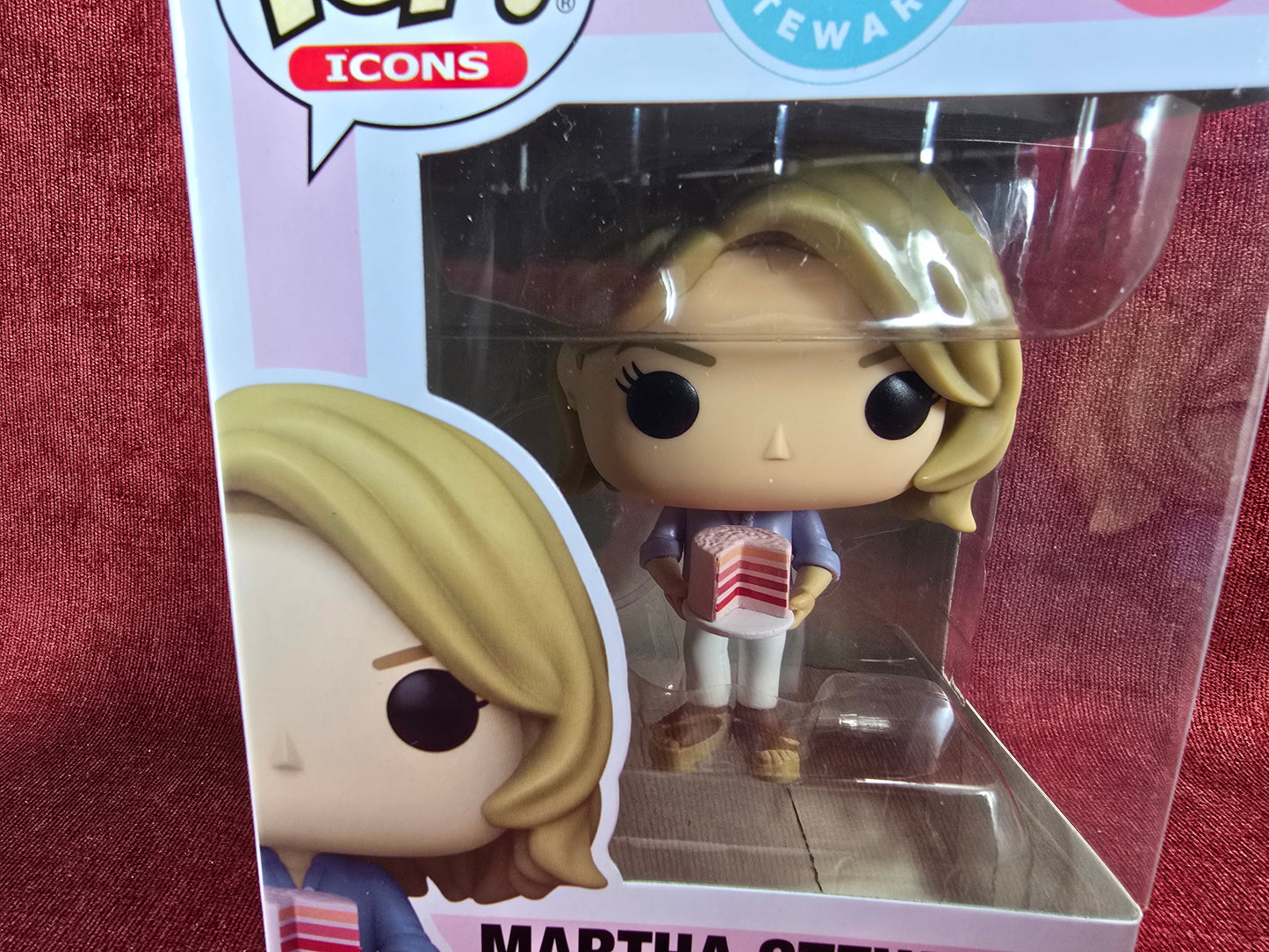 Funko POP! Vinyl: Martha Stewart # 97 (Nib)
With pop protector