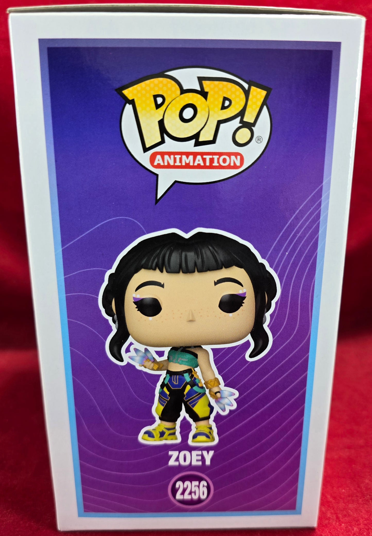 Zoey Funko #2256 (Nib)
With pop protector