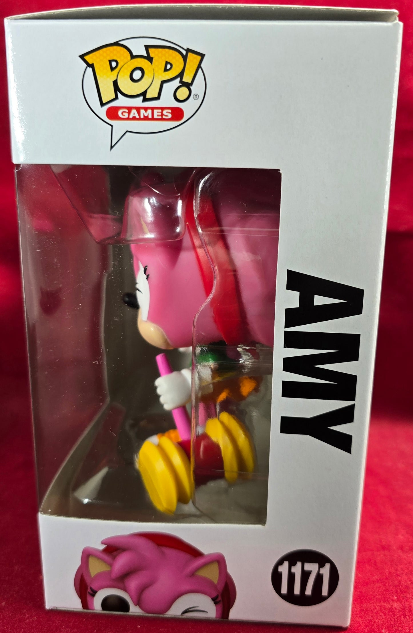 Amy Rose Funko # 1171 (Nib)
With pop protector
