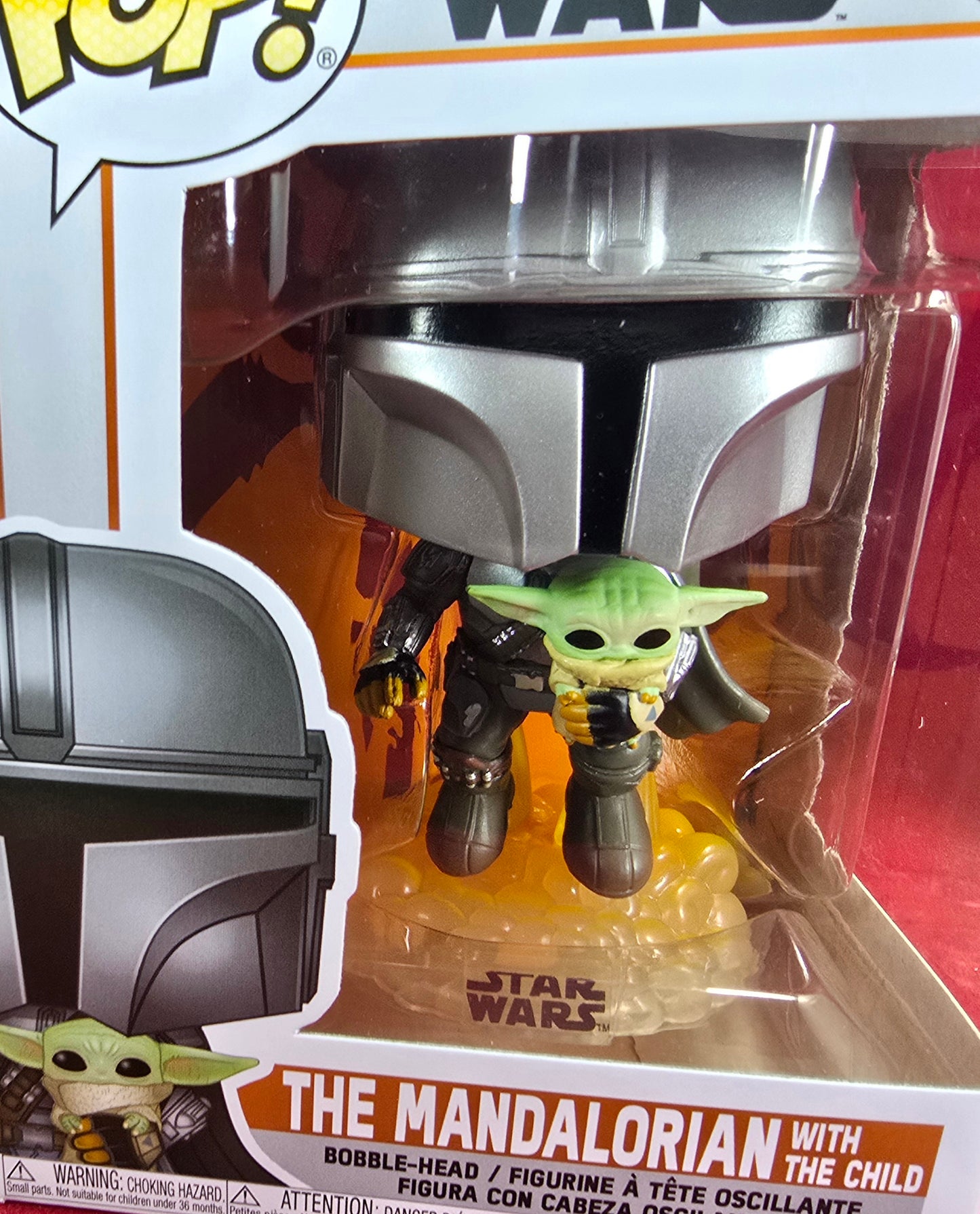 Funko Pop! Vinyl: The Mandalorian with the Child #402 (Nib)
With pop protector